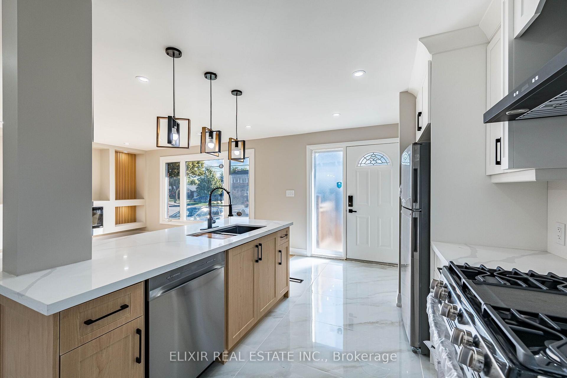 Photo 12 of Unit Upper, 135 Nugent Drive, Hamilton, Kentley — HOMEH