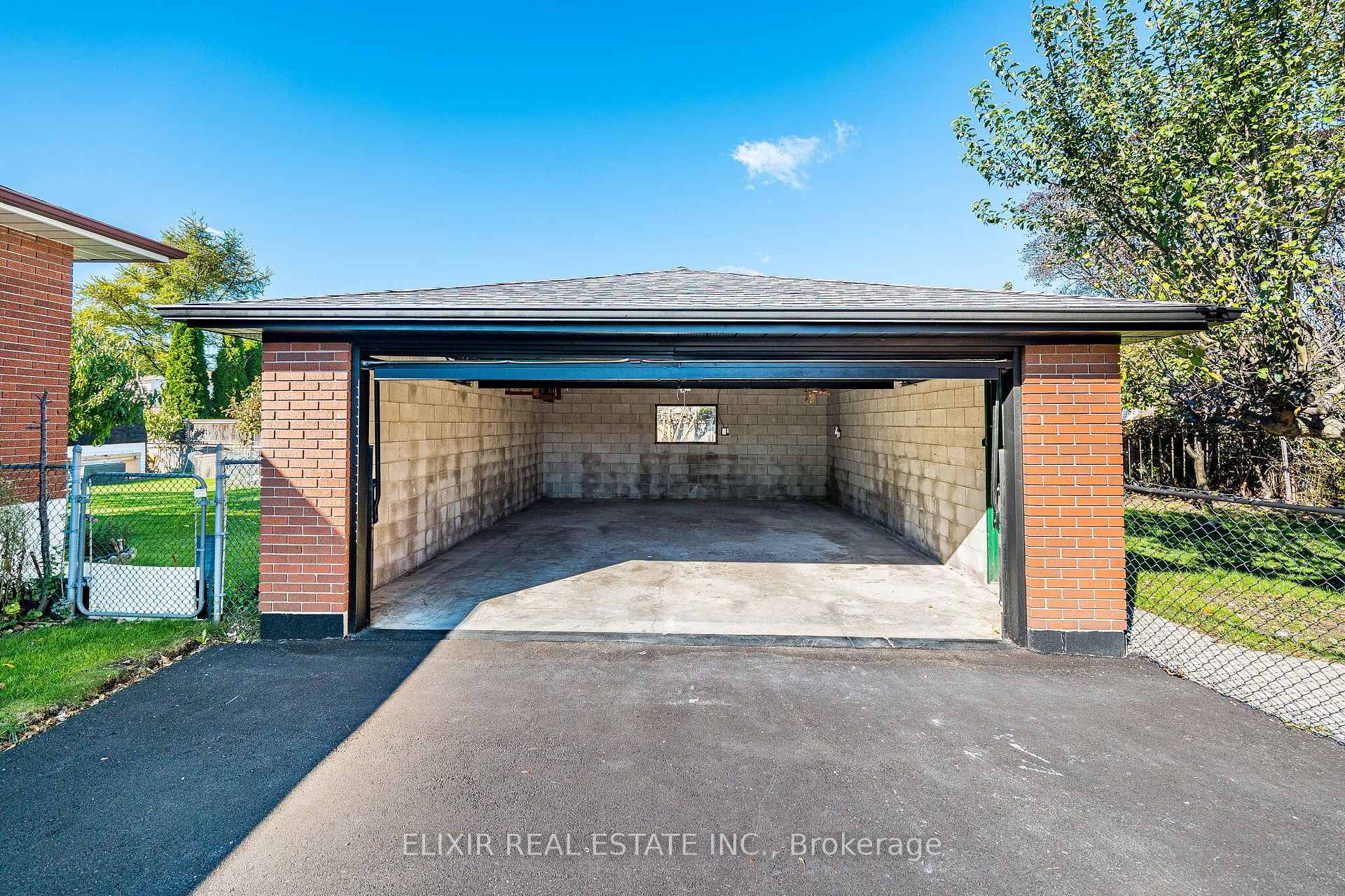 Photo 28 of Unit Upper, 135 Nugent Drive, Hamilton, Kentley — HOMEH