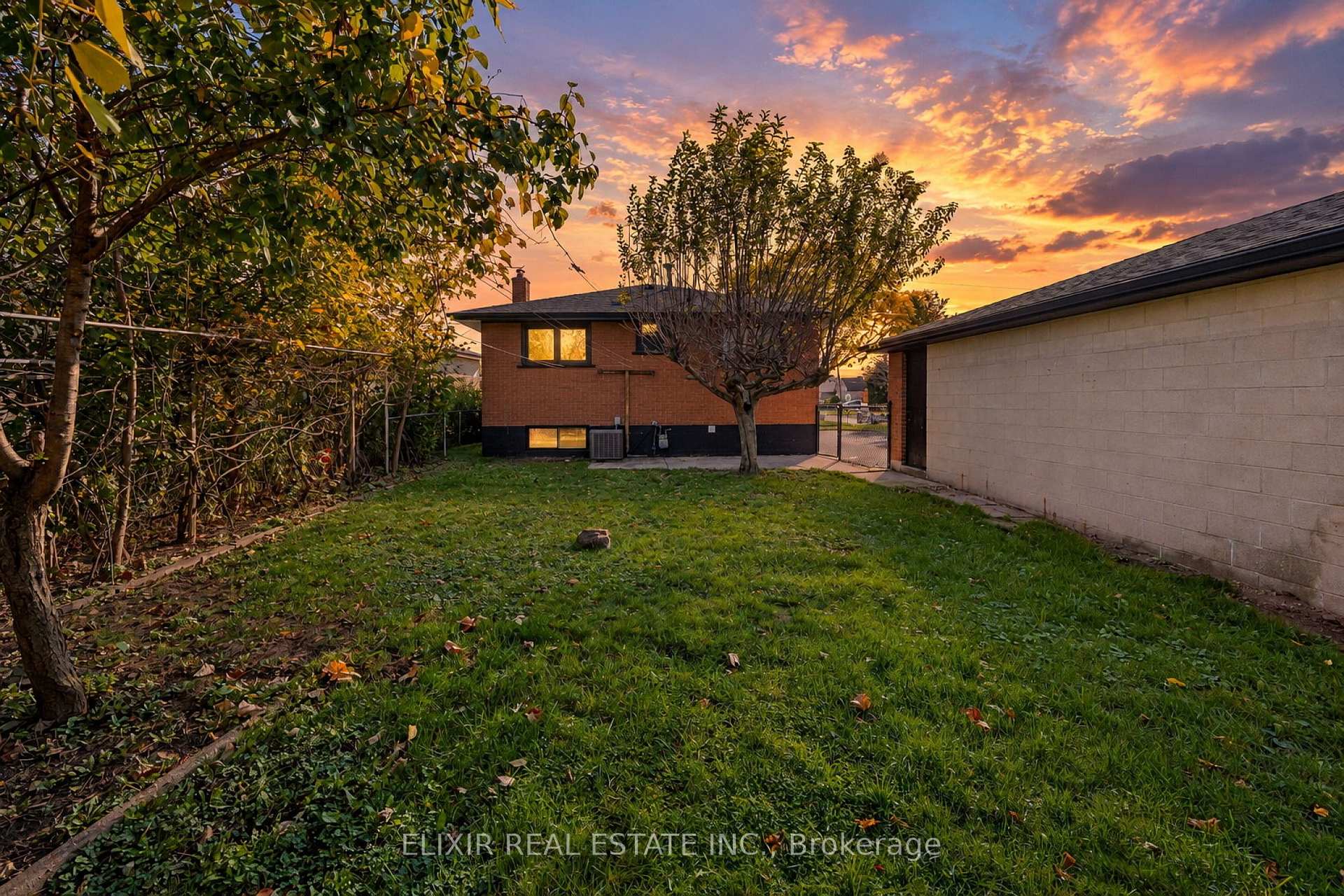 Photo 32 of Unit Upper, 135 Nugent Drive, Hamilton, Kentley — HOMEH