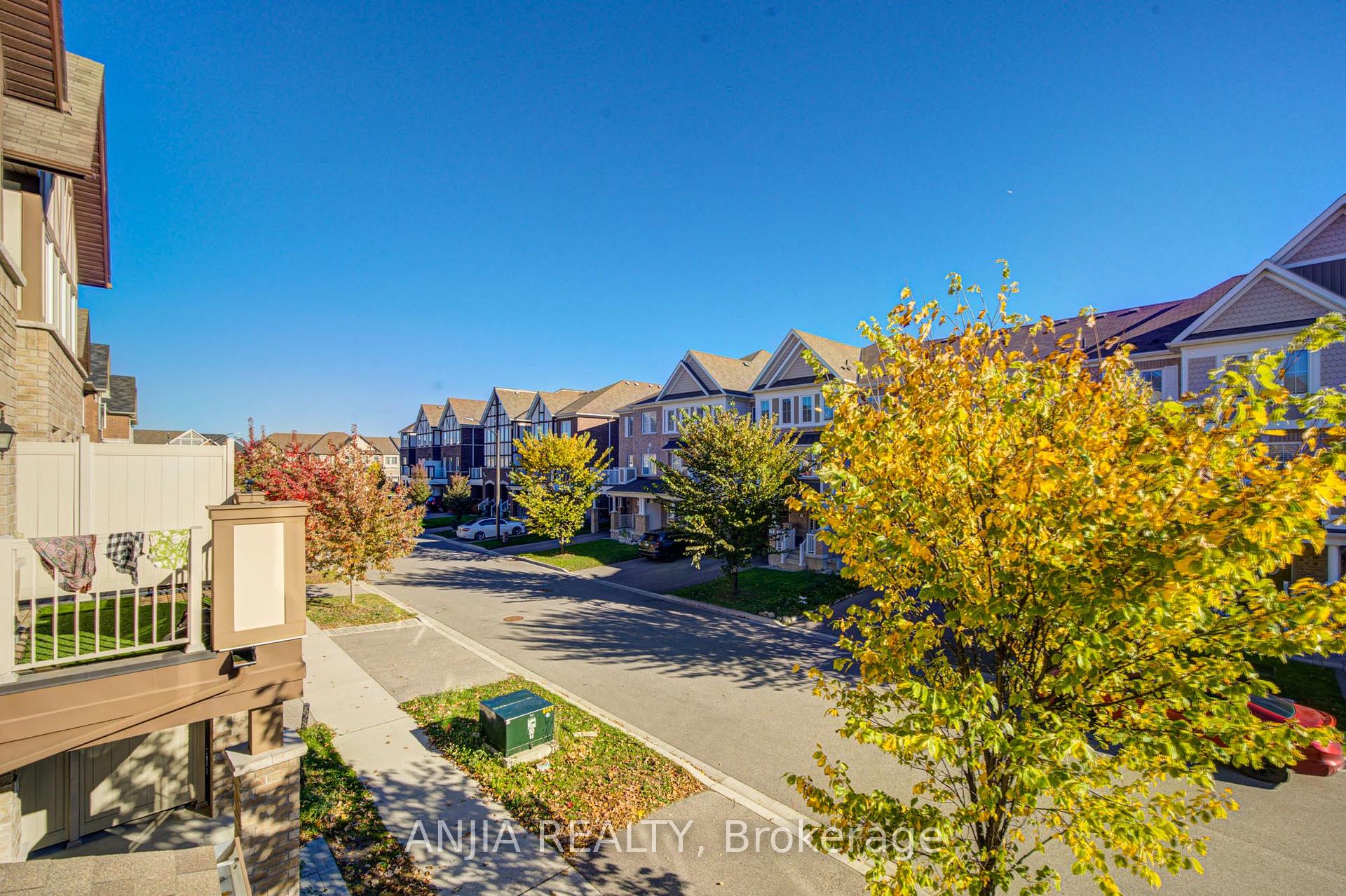 Photo 20 of 24 Goldeye Street, Whitby, Lynde Creek — HOMEH