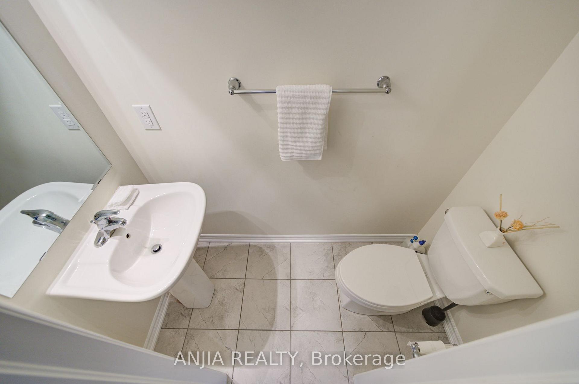Photo 22 of 24 Goldeye Street, Whitby, Lynde Creek — HOMEH