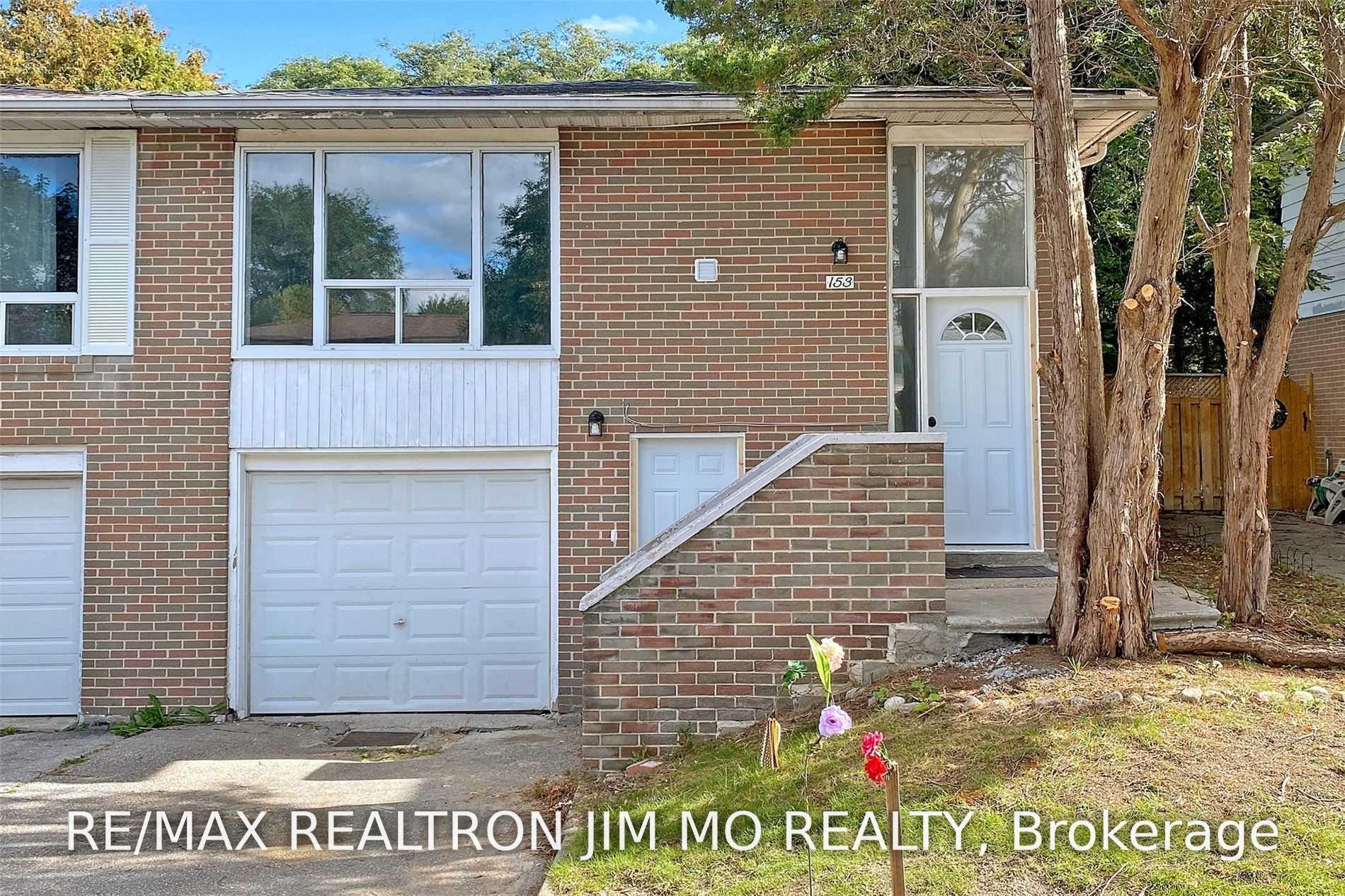 Front of Unit Ground, 153 Hollyberry Trail