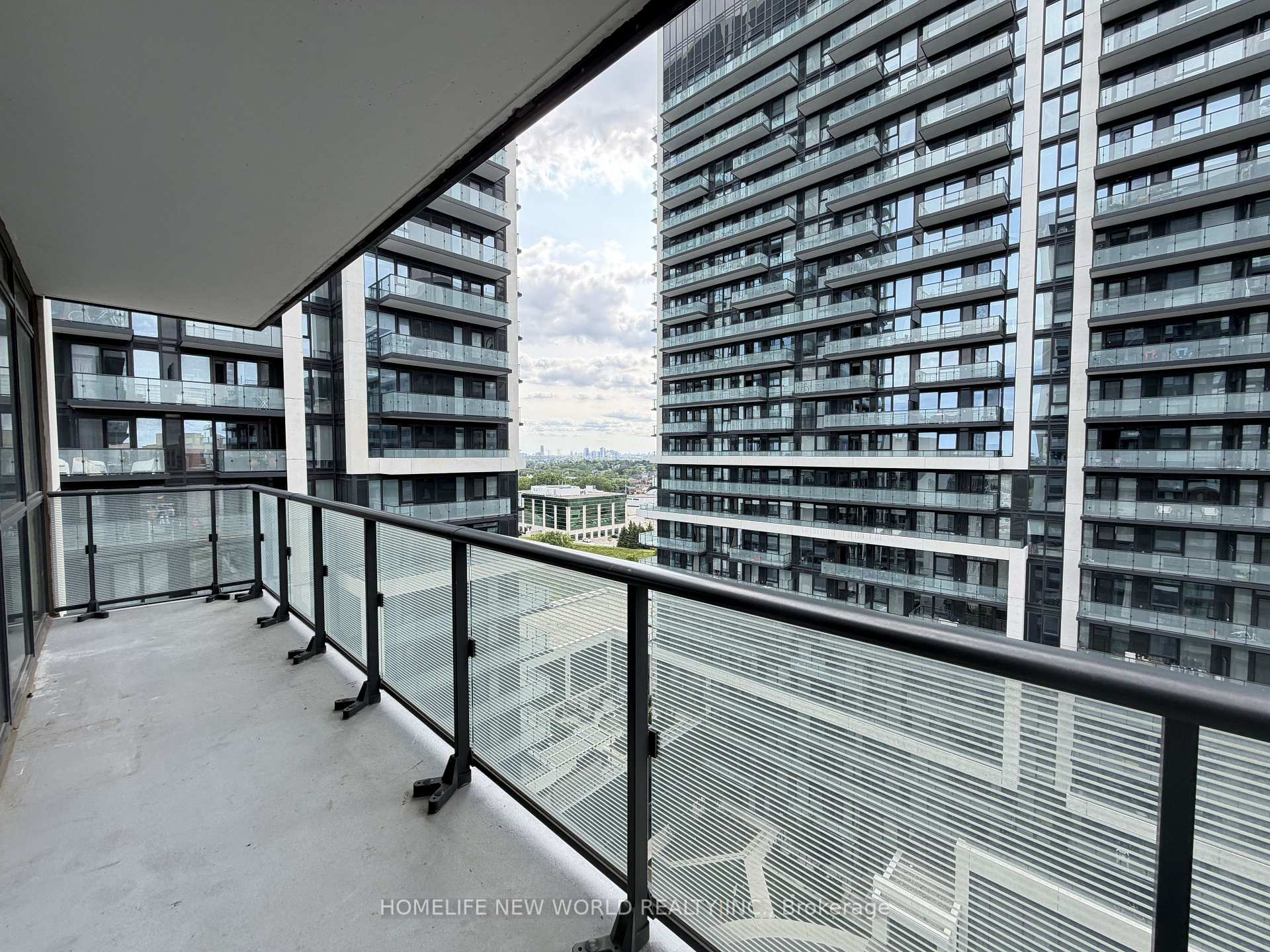 Photo 17 of Unit 1210, 75 Oneida Crescent, Richmond Hill, Langstaff — HOMEH