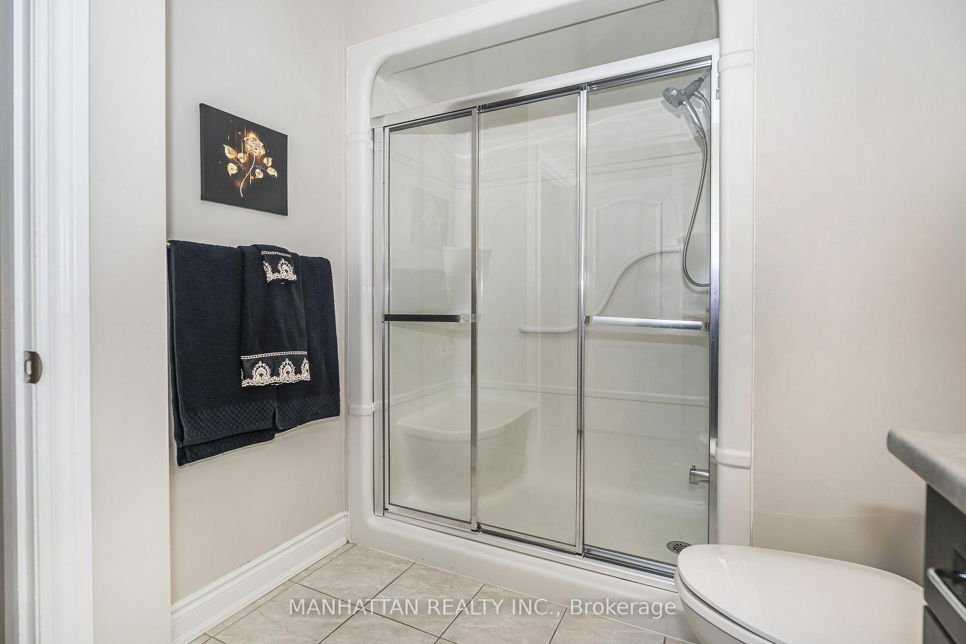 Photo 18 of Unit 214, 670 Gordon Street, Whitby, Port Whitby — HOMEH