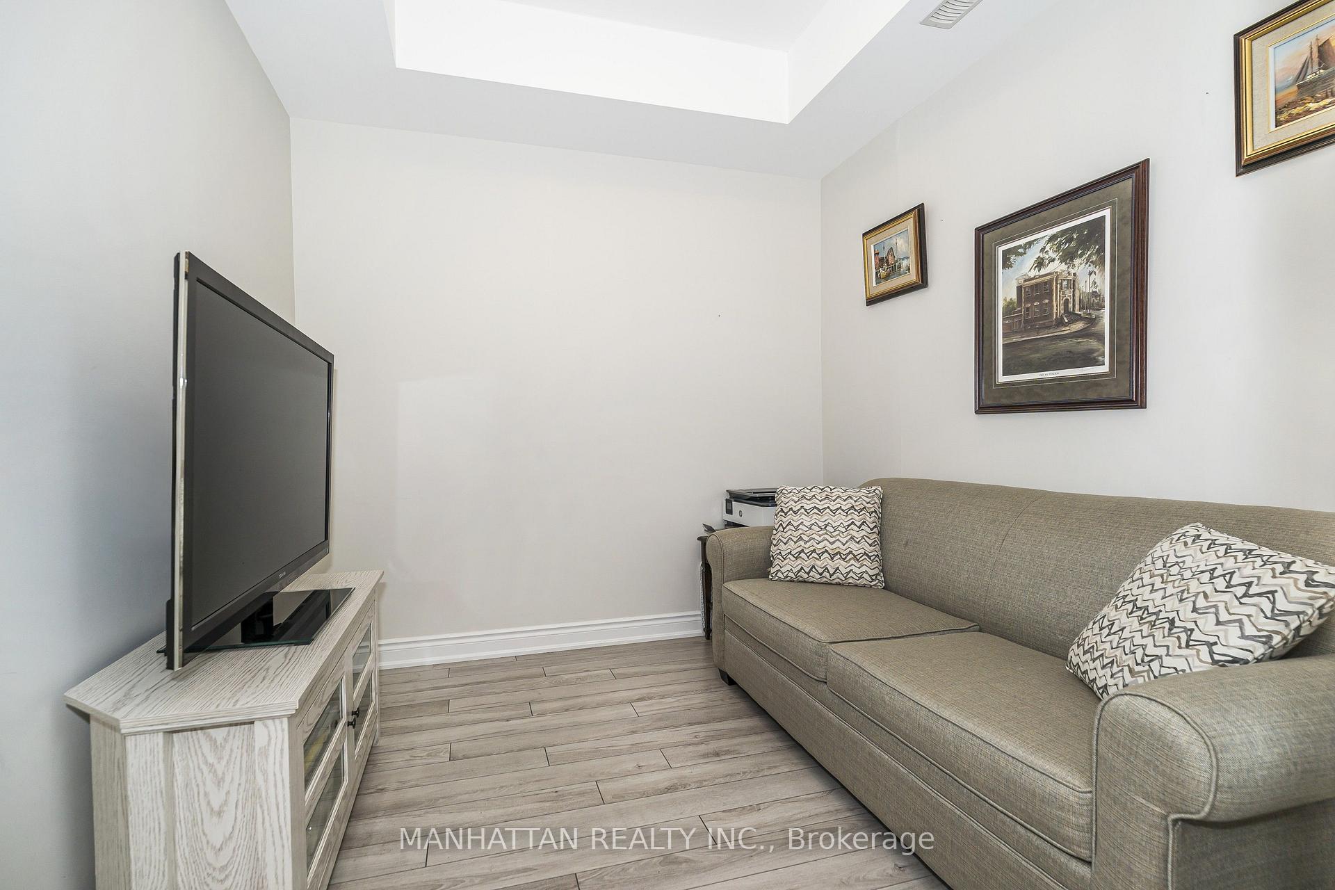 Photo 25 of Unit 214, 670 Gordon Street, Whitby, Port Whitby — HOMEH