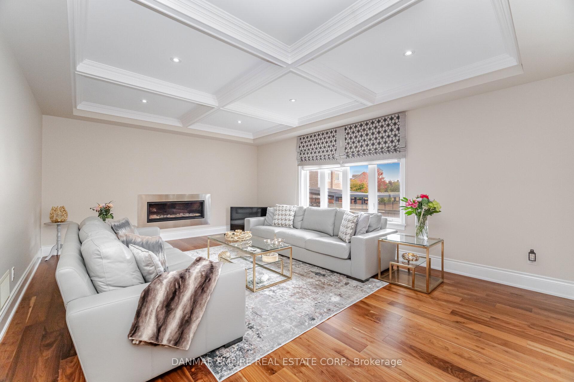 Photo 6 of 2118 Vineland Crescent, Oakville, River Oaks — HOMEH
