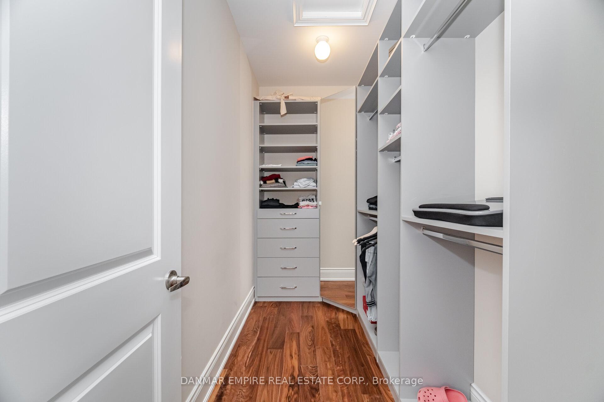 Photo 24 of 2118 Vineland Crescent, Oakville, River Oaks — HOMEH