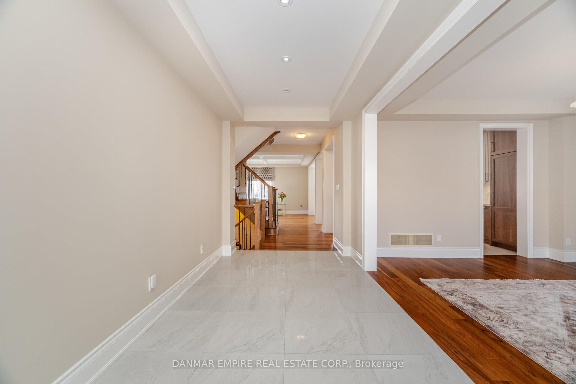 Photo 30 of 2118 Vineland Crescent, Oakville, River Oaks — HOMEH