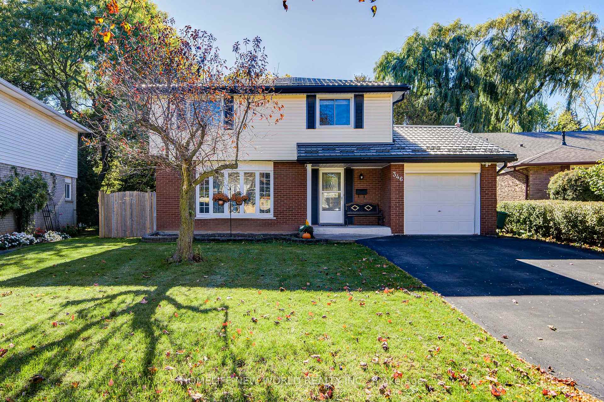 Photo 2 of 346 Melores Drive, Burlington, Appleby — HOMEH