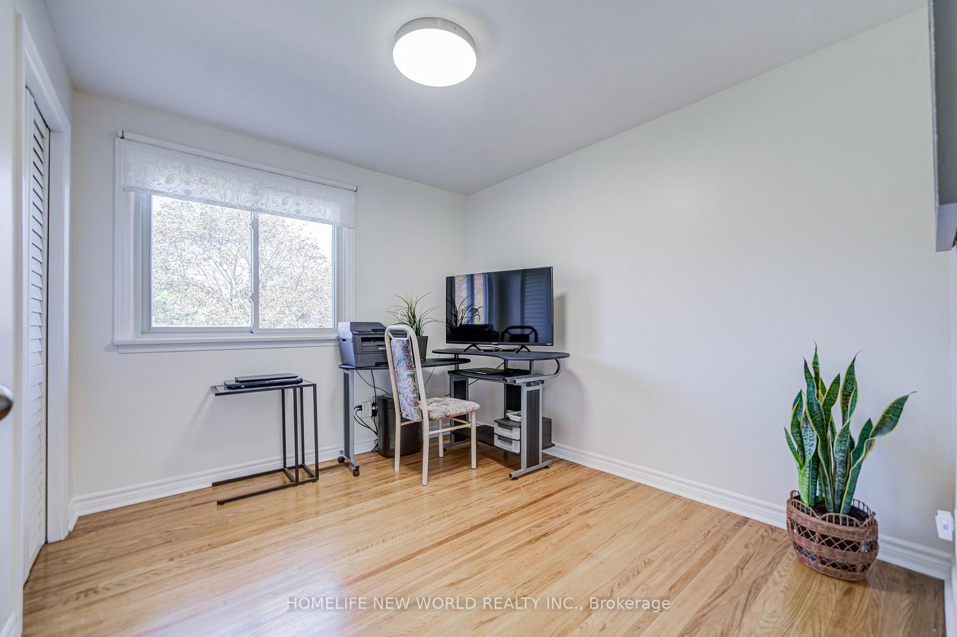 Photo 13 of 346 Melores Drive, Burlington, Appleby — HOMEH