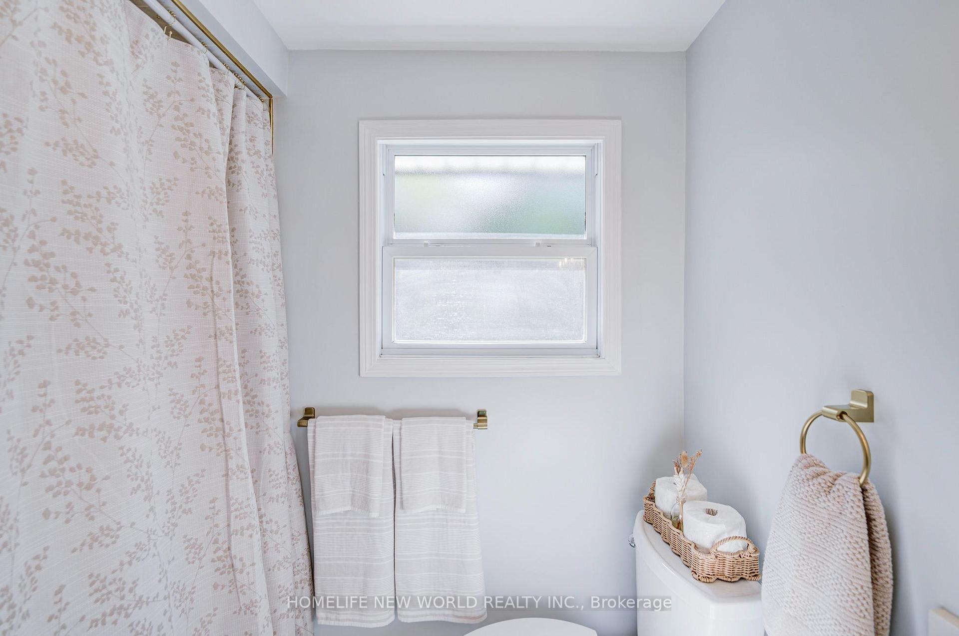 Photo 17 of 346 Melores Drive, Burlington, Appleby — HOMEH