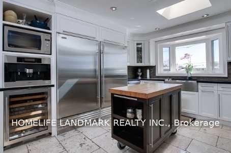 Photo 3 of 80 Apricot Street, Markham, Bayview Glen — HOMEH