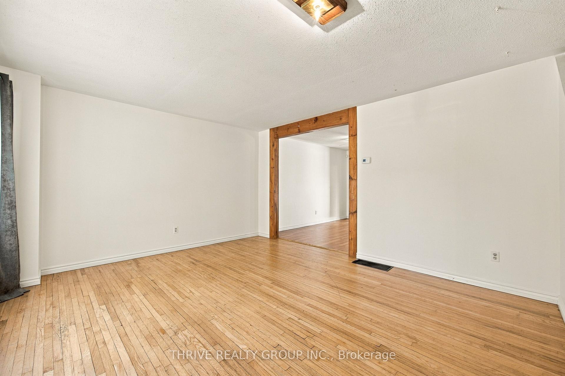 Photo 8 of 1794 Culver Drive, London, East H — HOMEH