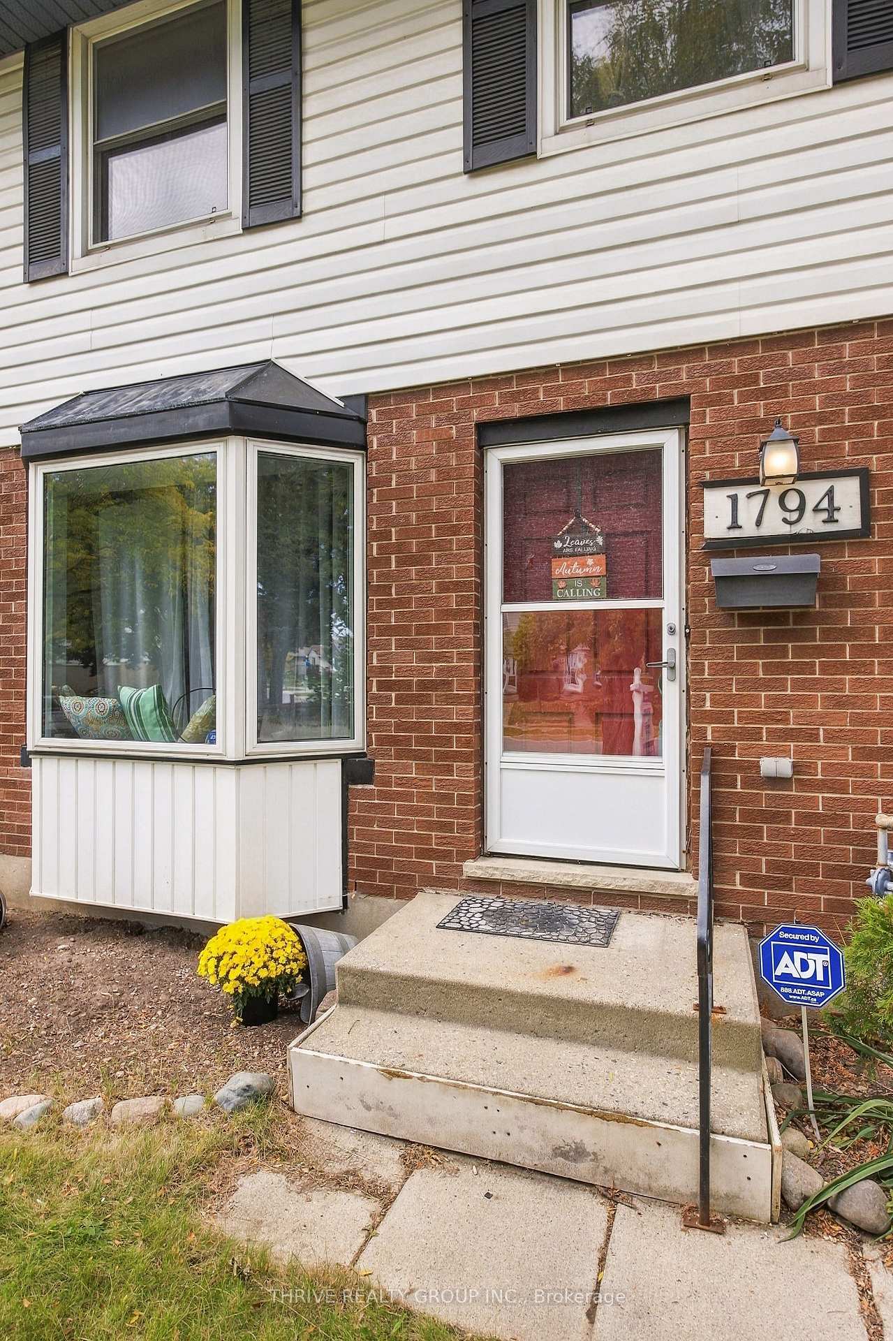 Photo 5 of 1794 Culver Drive, London, East H — HOMEH
