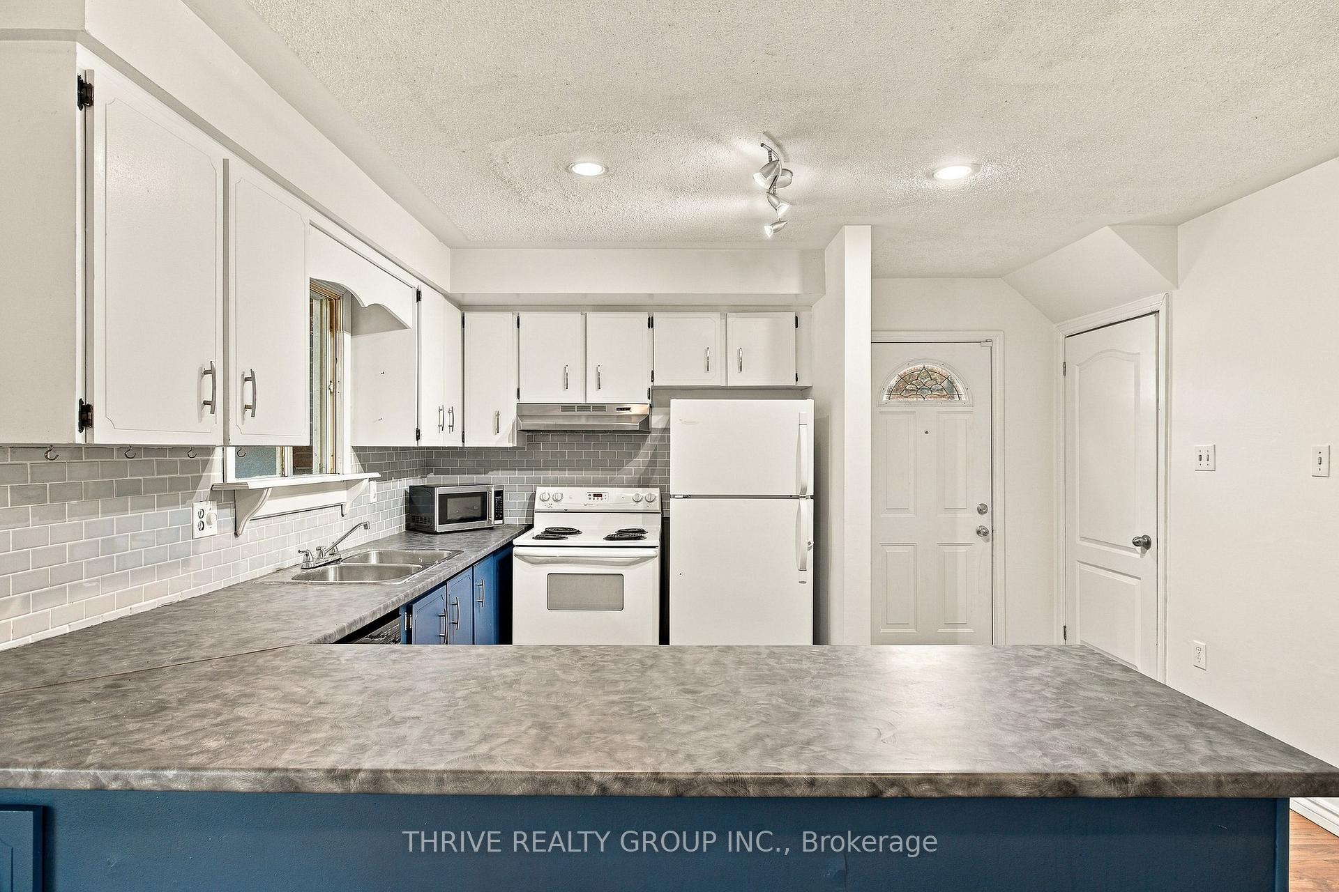 Photo 12 of 1794 Culver Drive, London, East H — HOMEH