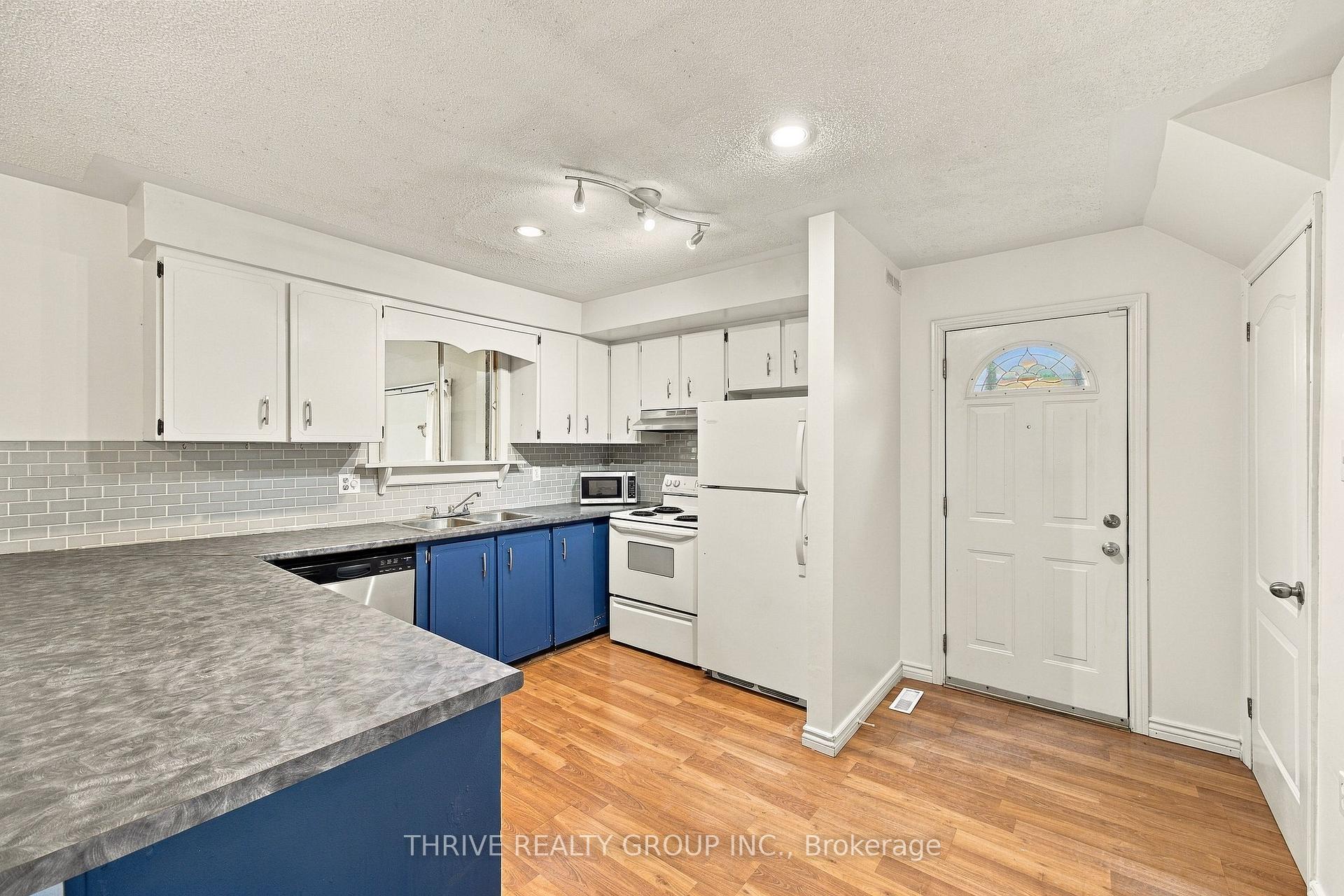Photo 13 of 1794 Culver Drive, London, East H — HOMEH