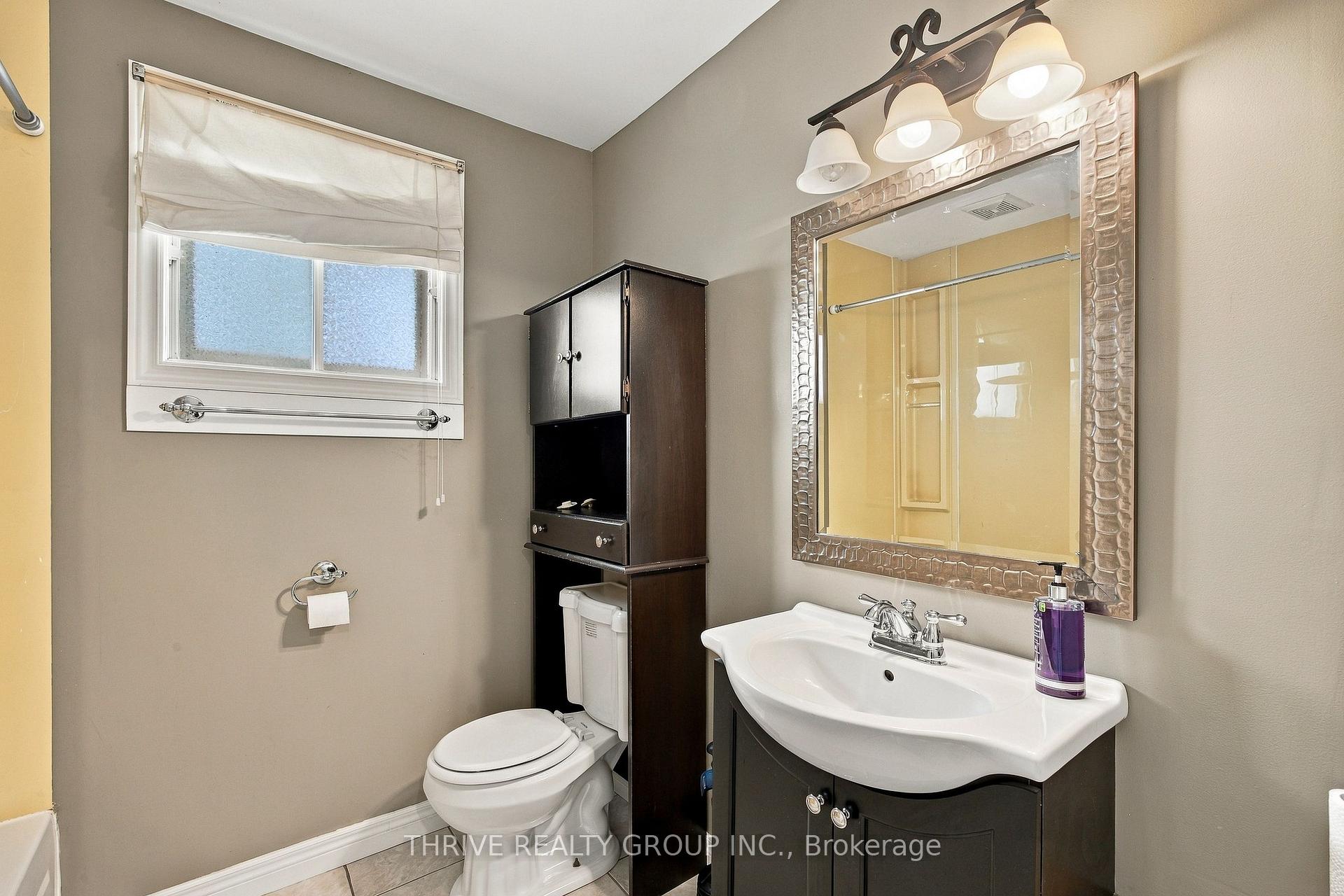 Photo 30 of 1794 Culver Drive, London, East H — HOMEH