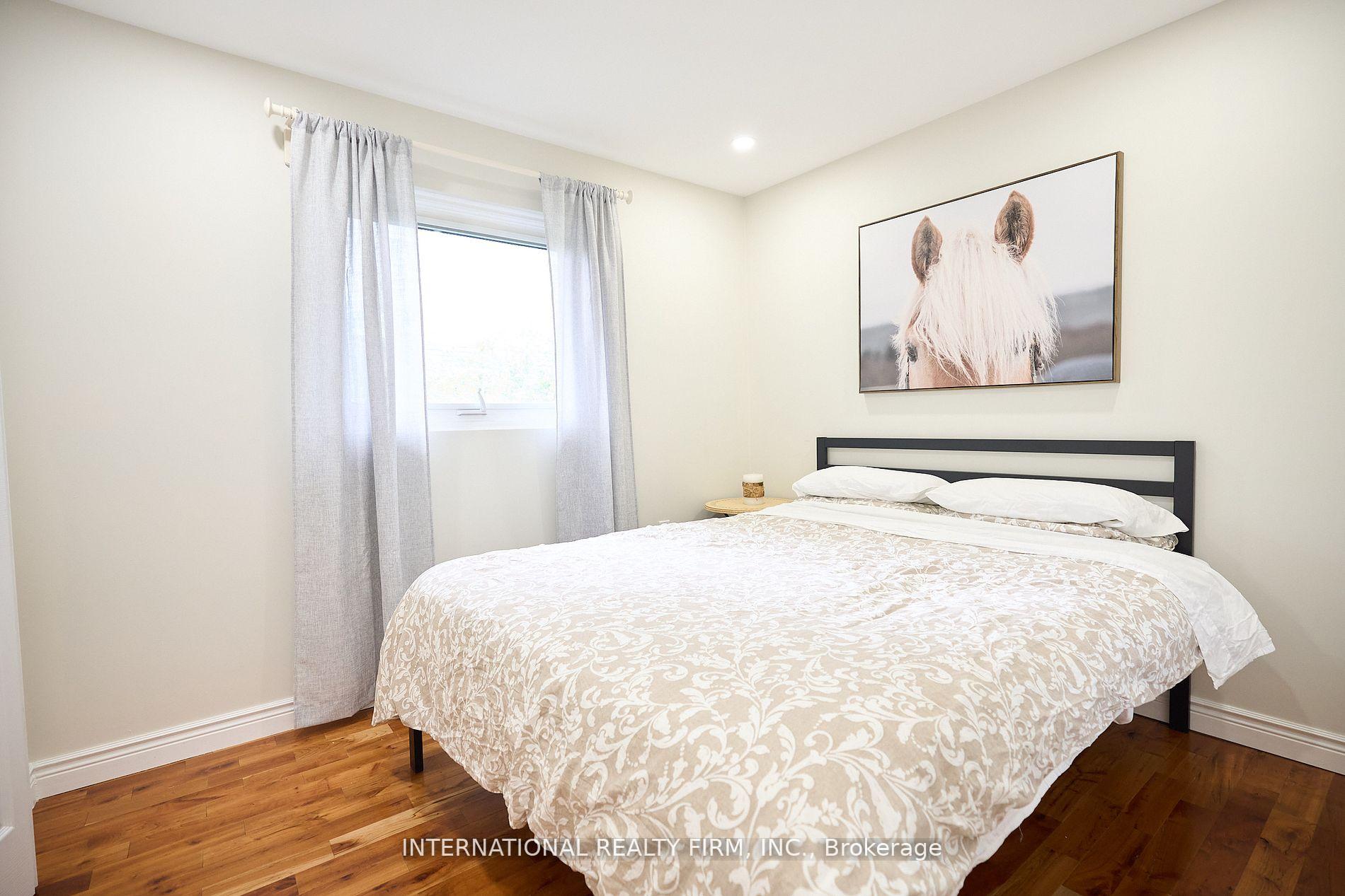 Photo 10 of 2292 Devon Road, Oakville, Ford — HOMEH