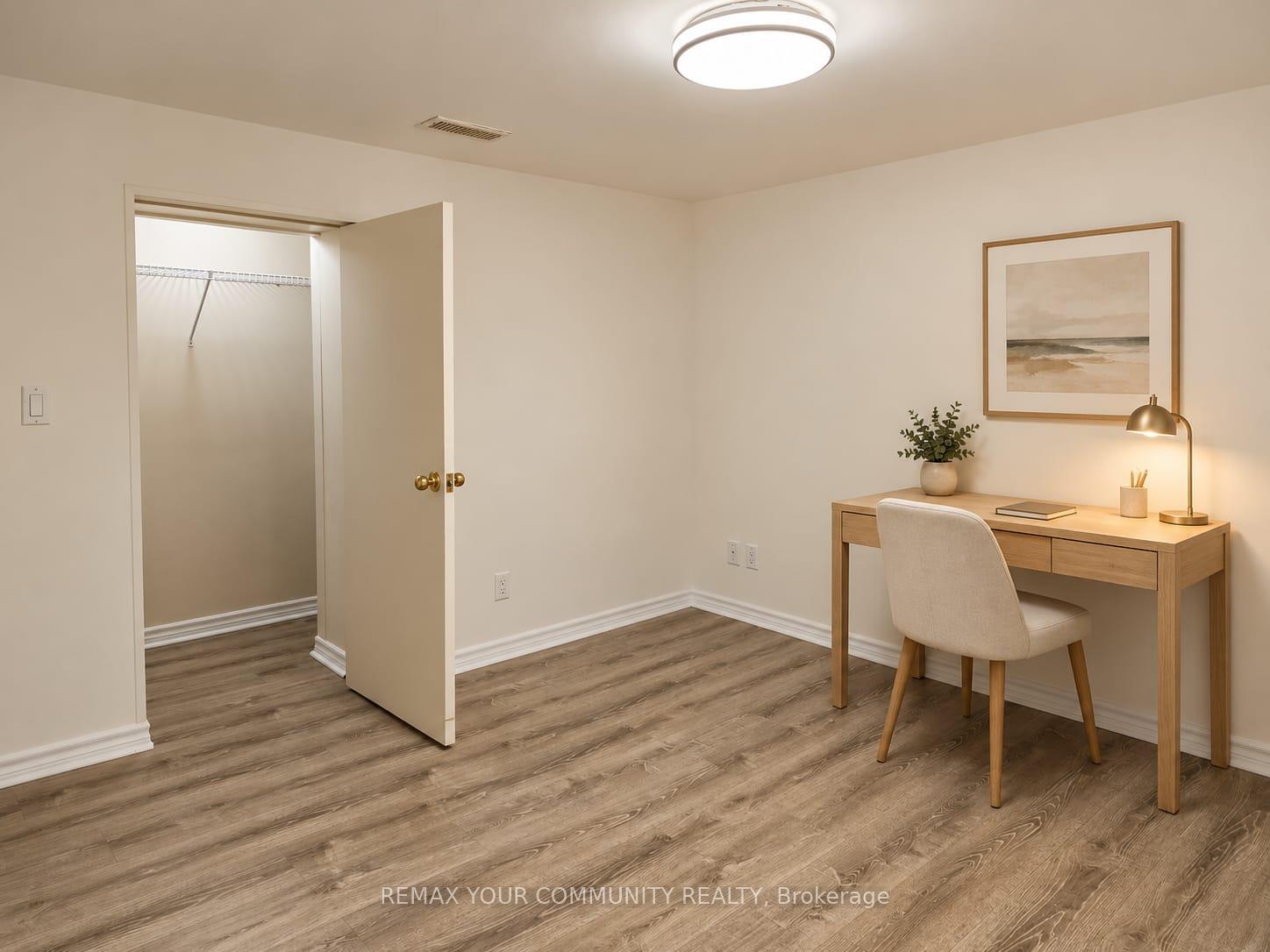 Photo 20 of Unit Lower Level, 387 Paliser Crescent N, Richmond Hill, Harding — HOMEH