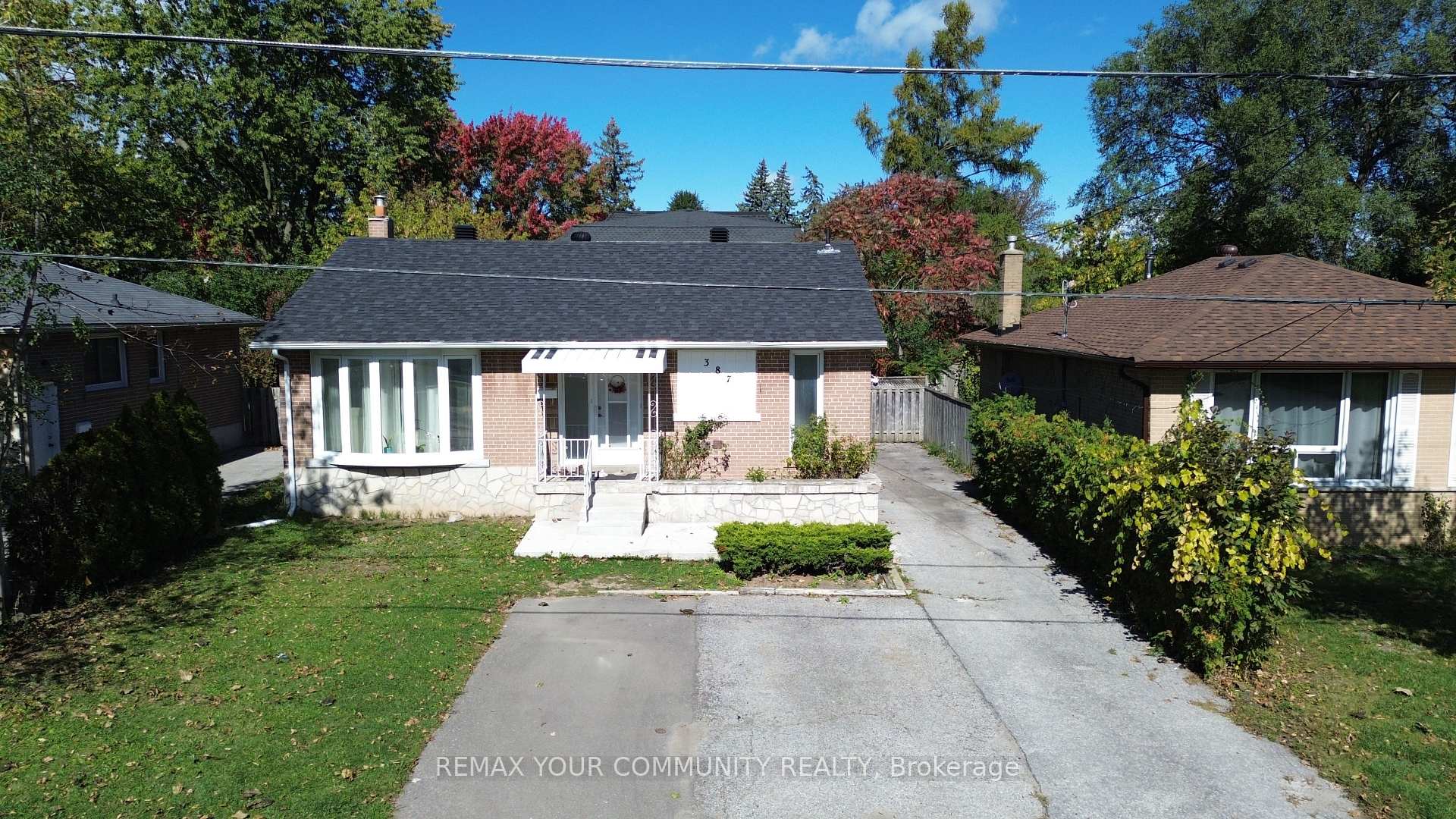 Photo 24 of Unit Lower Level, 387 Paliser Crescent N, Richmond Hill, Harding — HOMEH