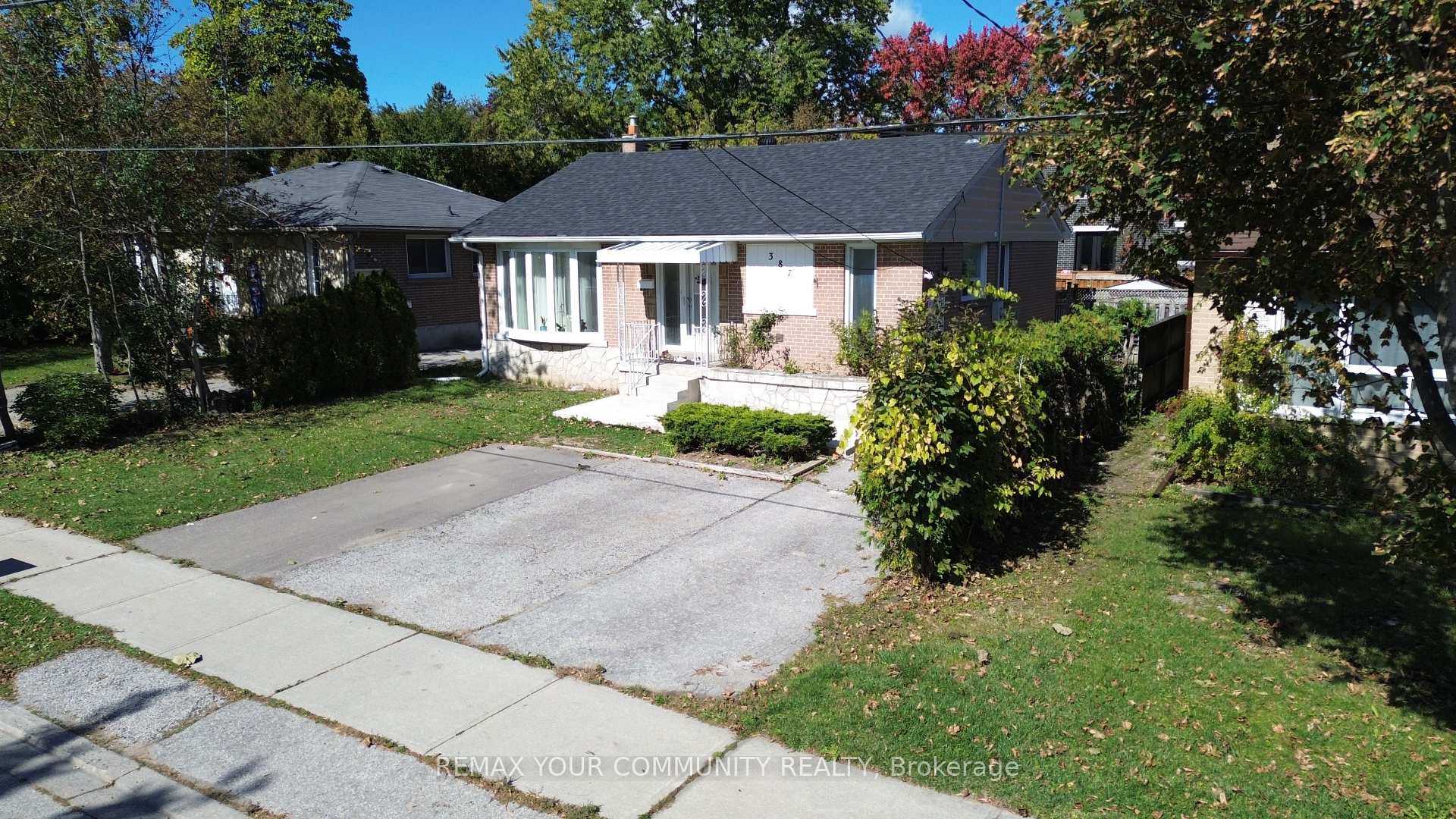 Photo 27 of Unit Lower Level, 387 Paliser Crescent N, Richmond Hill, Harding — HOMEH