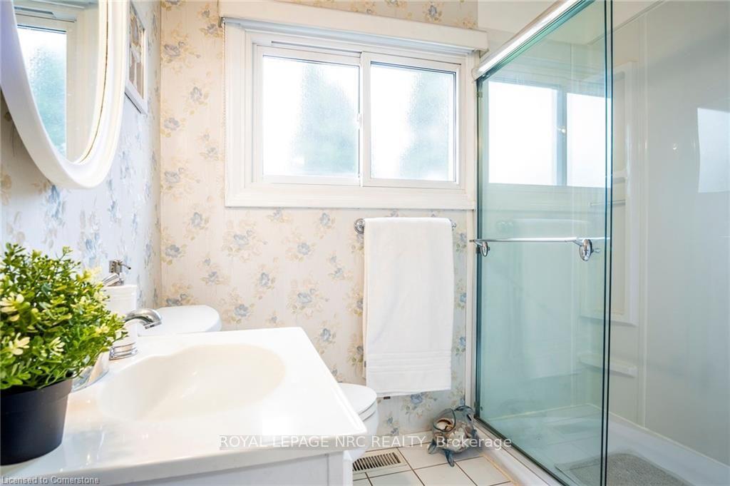 Photo 15 of 3500 Callan Street, Niagara Falls, Chippawa — HOMEH