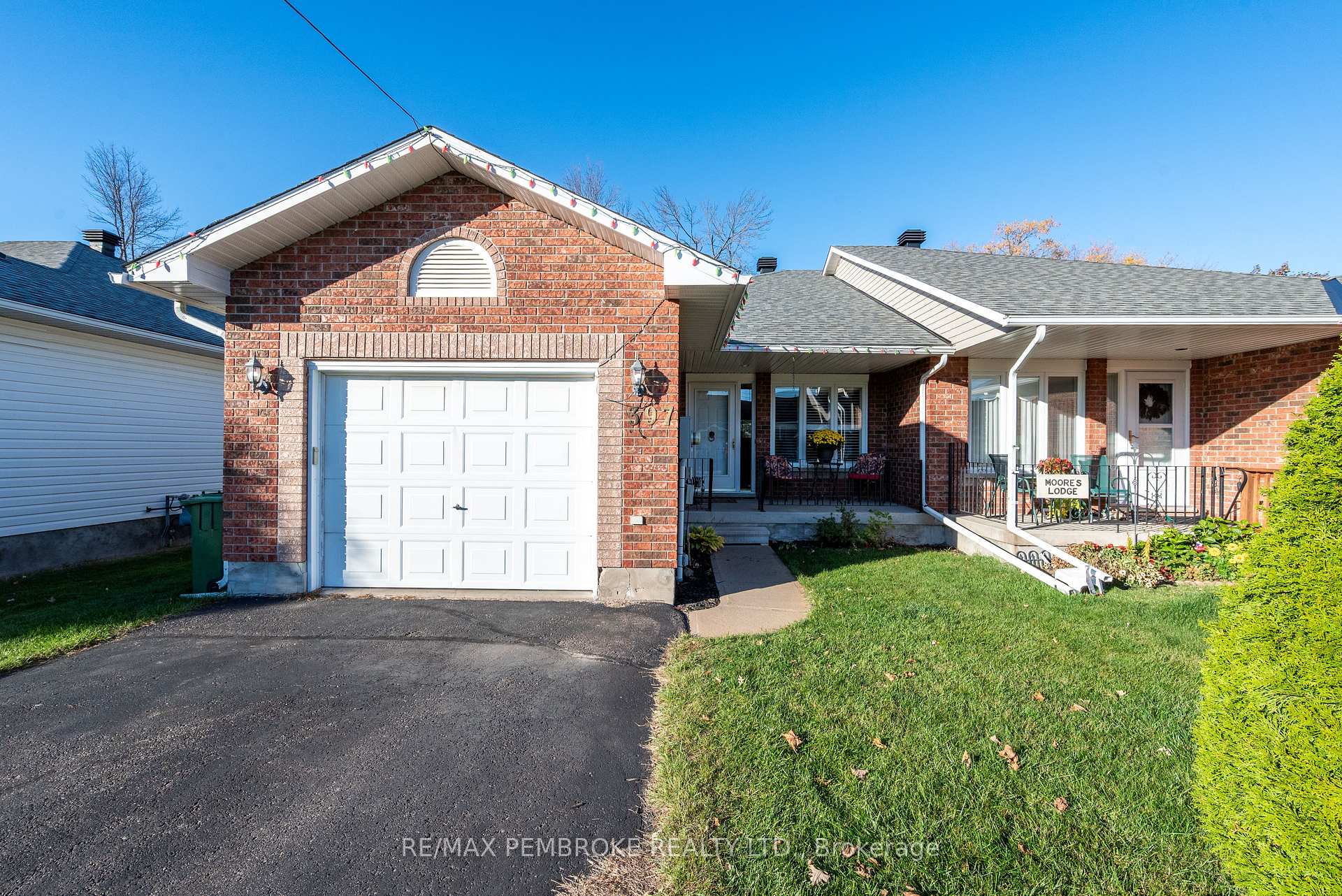 Photo 3 of 397 Morris Street, Pembroke, Pembroke — HOMEH