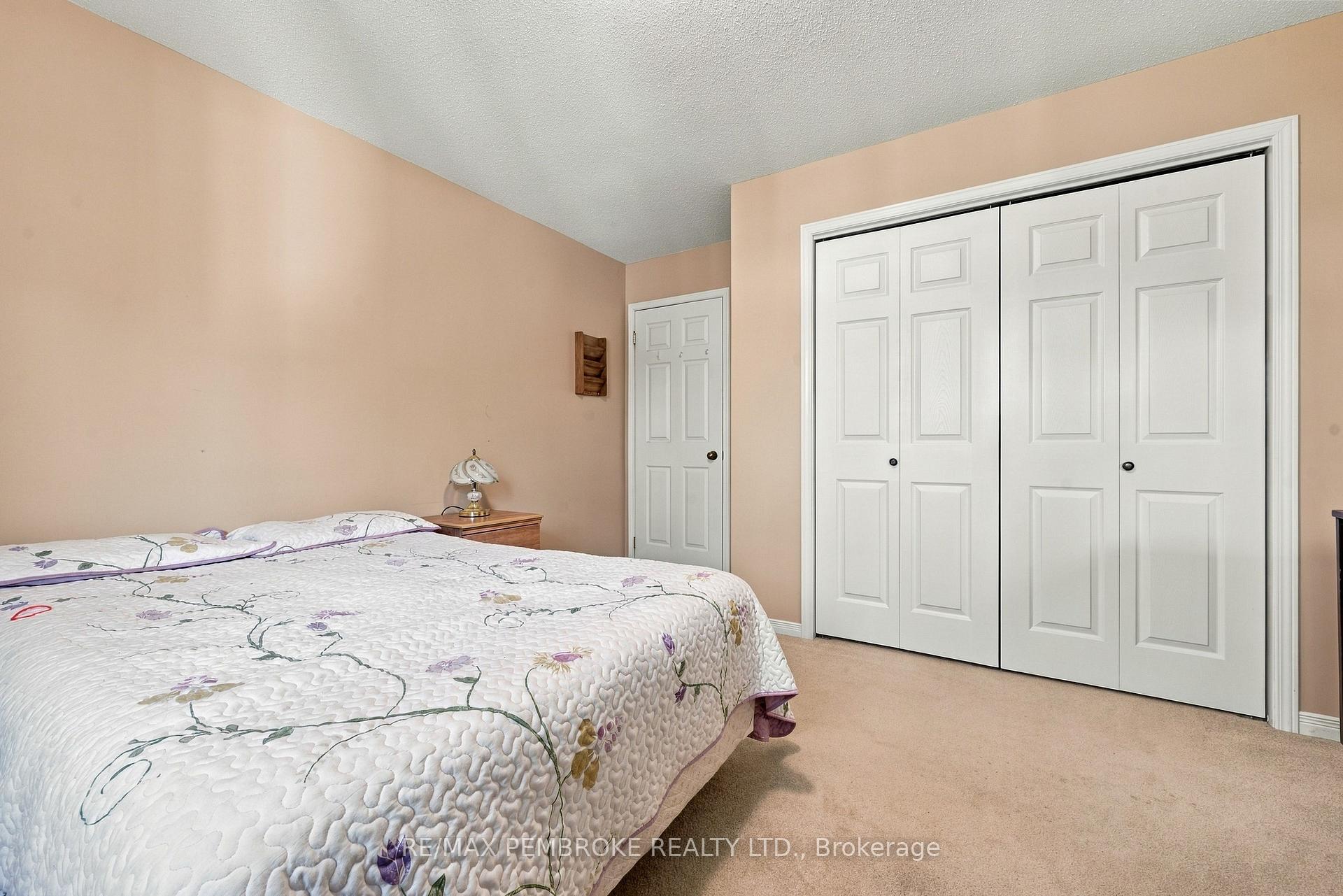 Photo 25 of 397 Morris Street, Pembroke, Pembroke — HOMEH