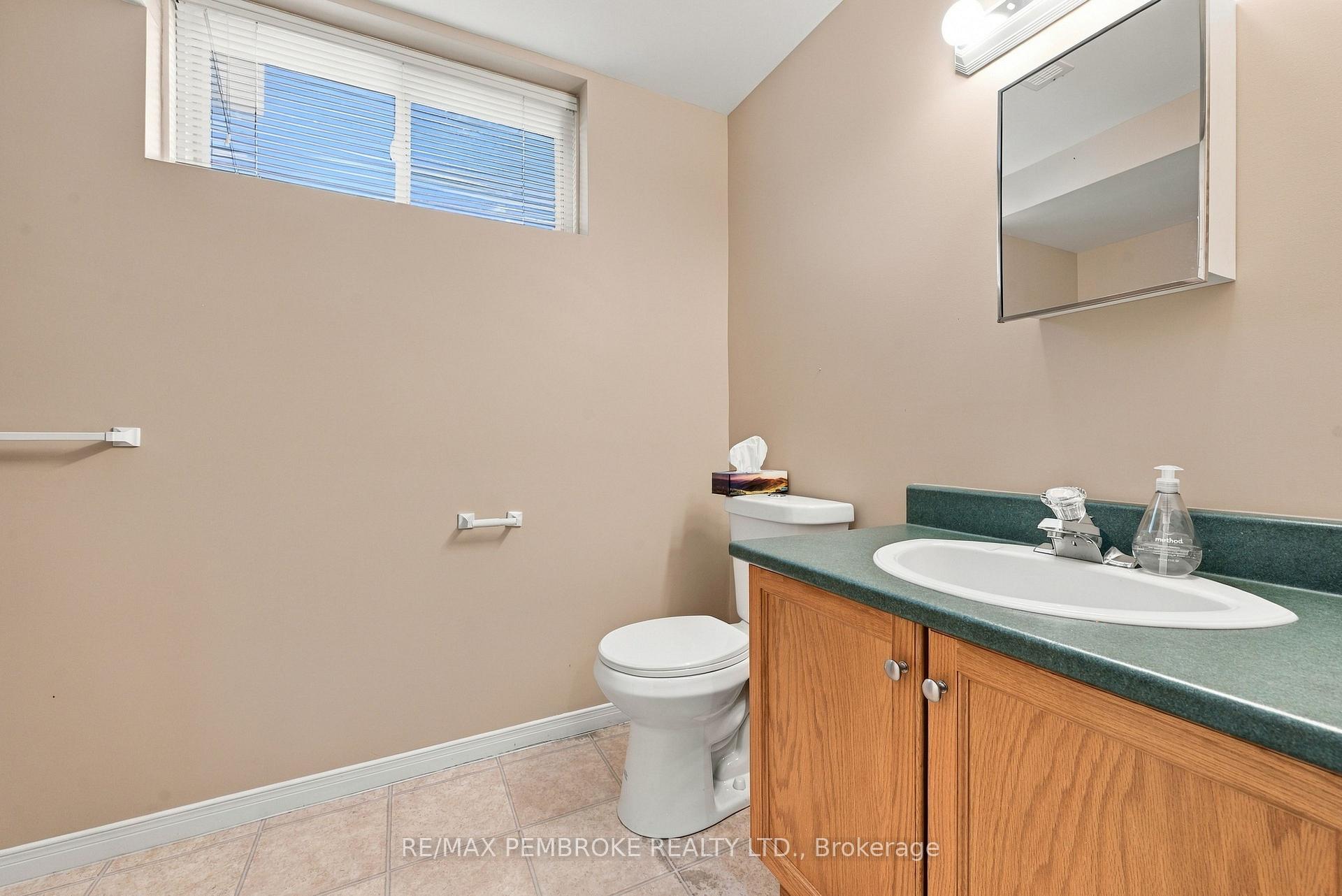 Photo 33 of 397 Morris Street, Pembroke, Pembroke — HOMEH