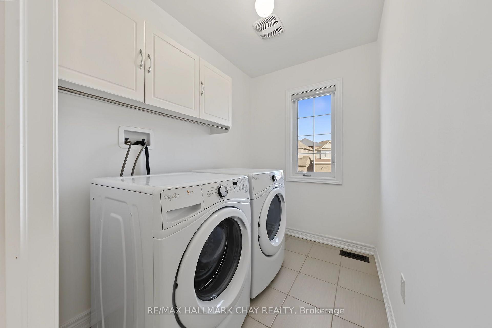 Photo 23 of 20 Atkinson Crescent, New Tecumseth, Alliston — HOMEH