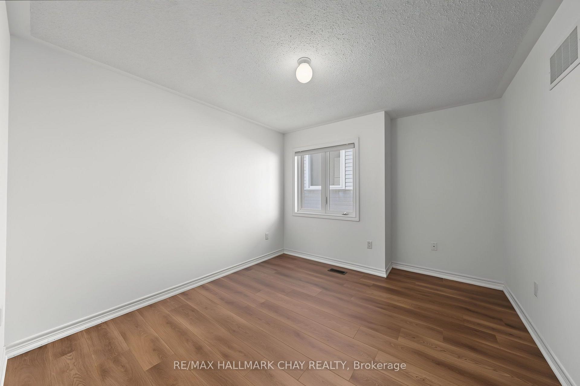 Photo 29 of 20 Atkinson Crescent, New Tecumseth, Alliston — HOMEH