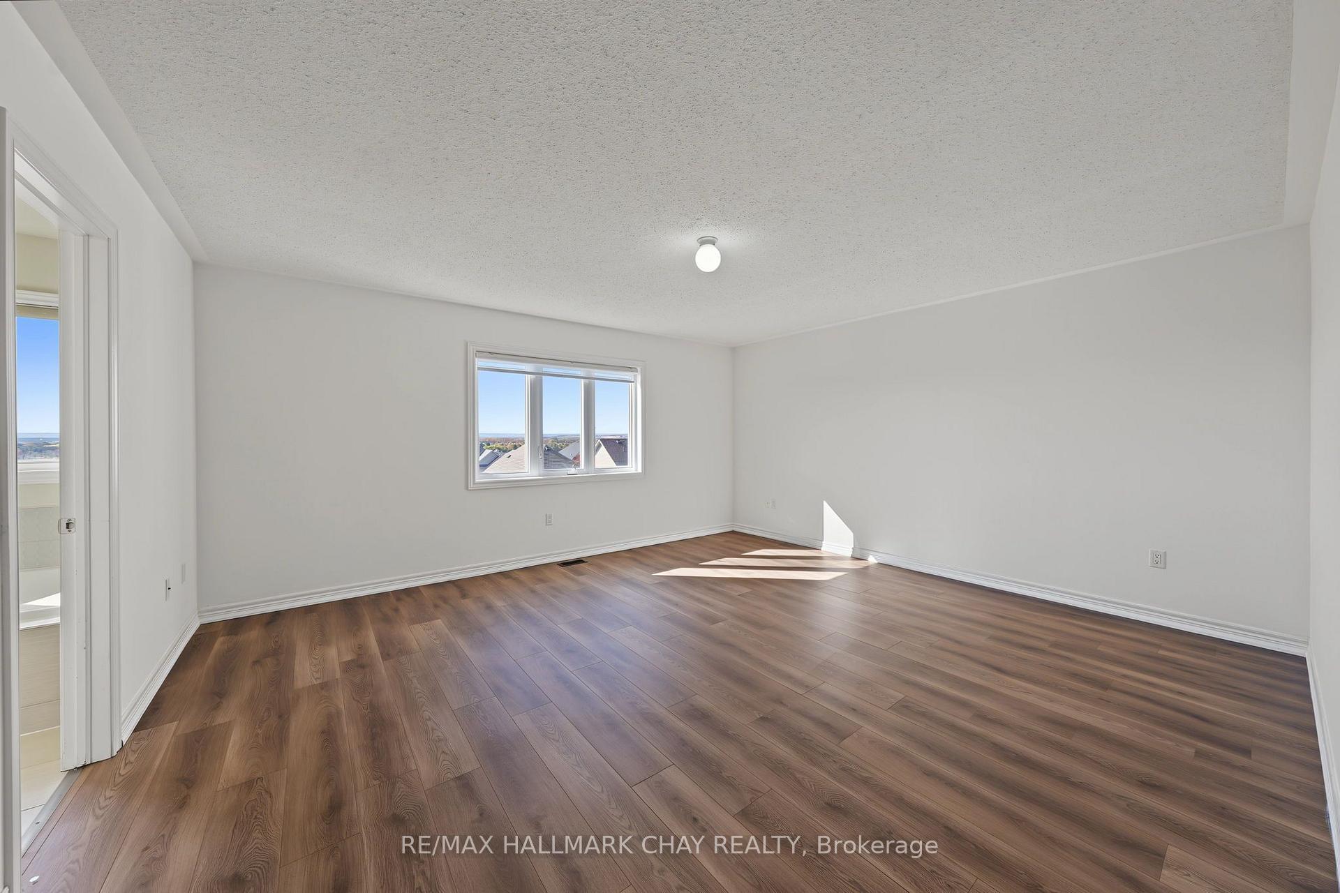 Photo 30 of 20 Atkinson Crescent, New Tecumseth, Alliston — HOMEH