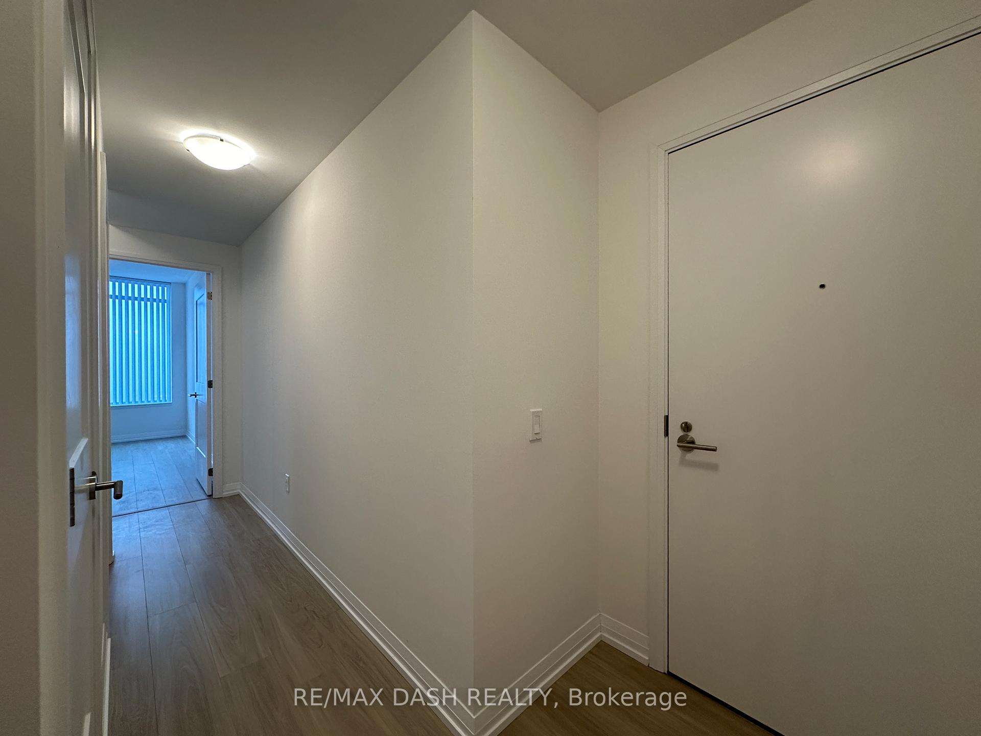 Photo 4 of Unit 2009, 25 Holly Street, Toronto, Mount Pleasant West — HOMEH