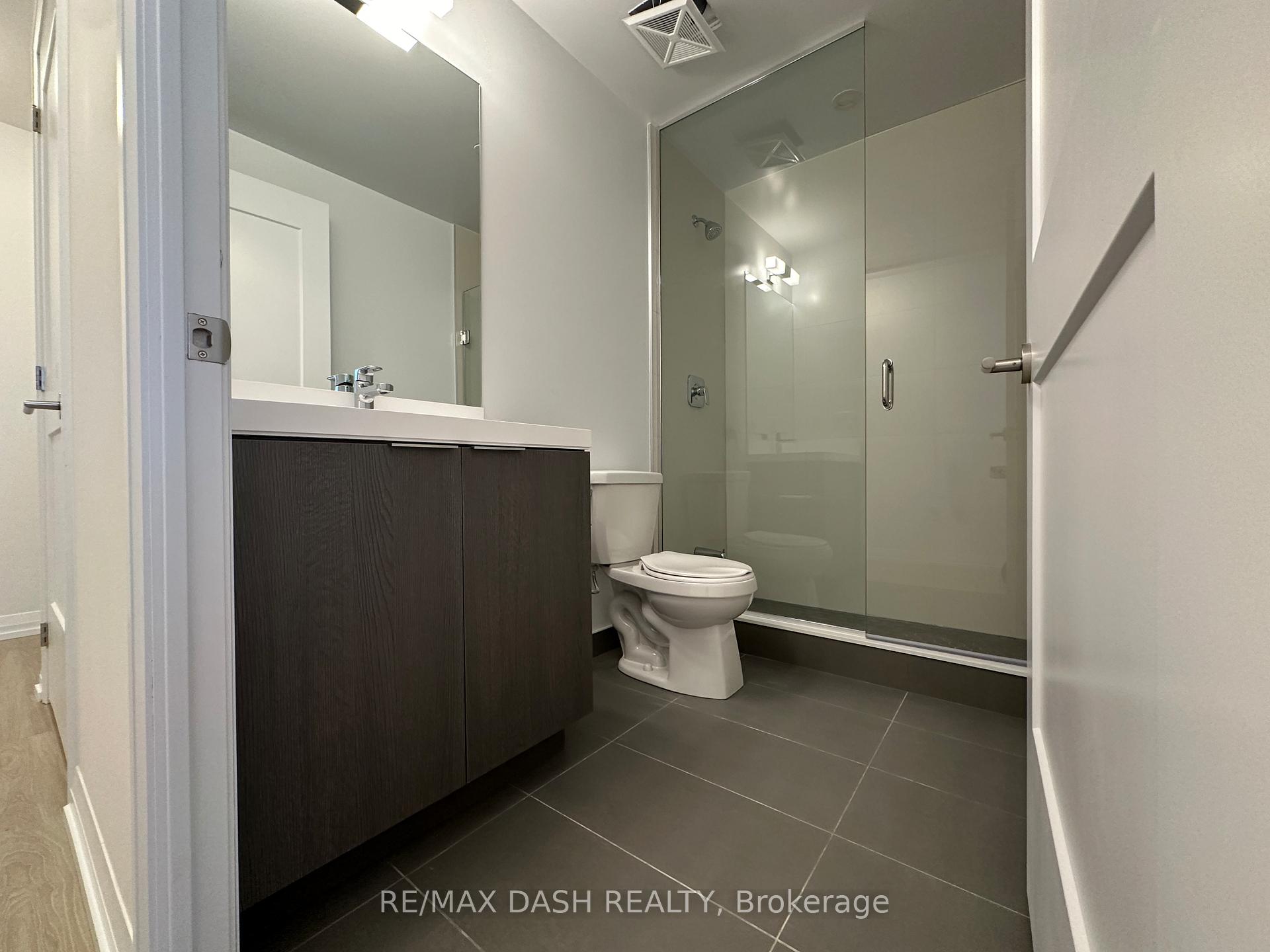 Photo 8 of Unit 2009, 25 Holly Street, Toronto, Mount Pleasant West — HOMEH