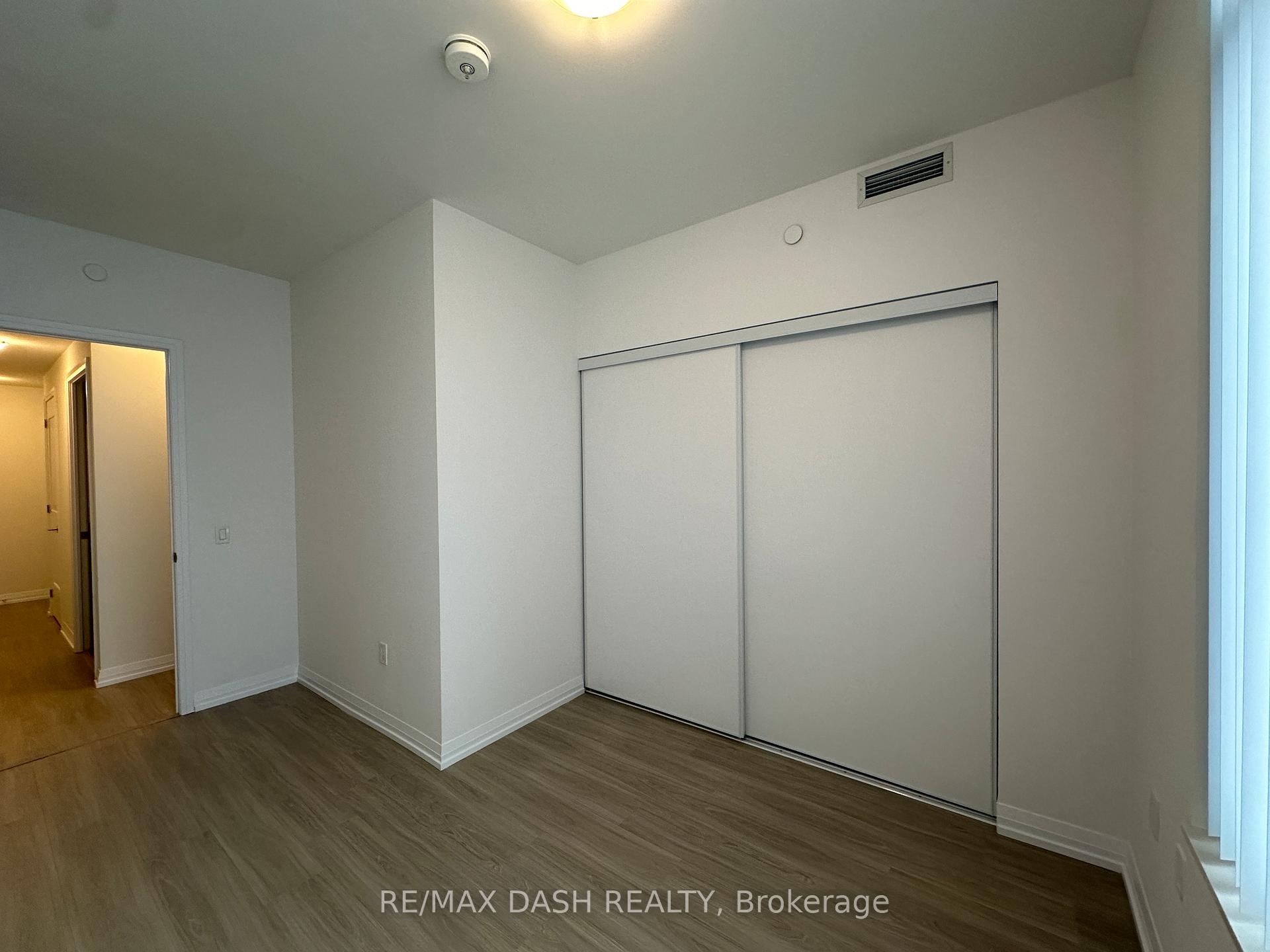 Photo 11 of Unit 2009, 25 Holly Street, Toronto, Mount Pleasant West — HOMEH