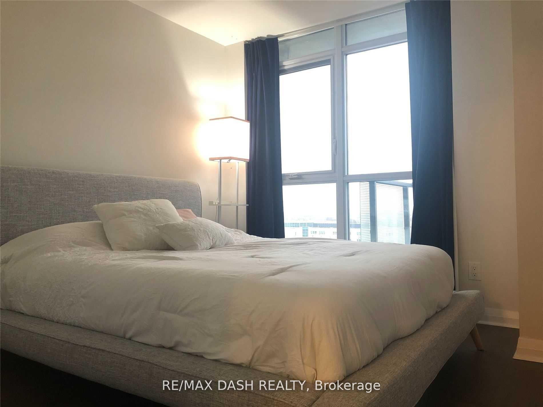 Photo 9 of Unit 711, 55 Oneida Crescent, Richmond Hill, Langstaff — HOMEH