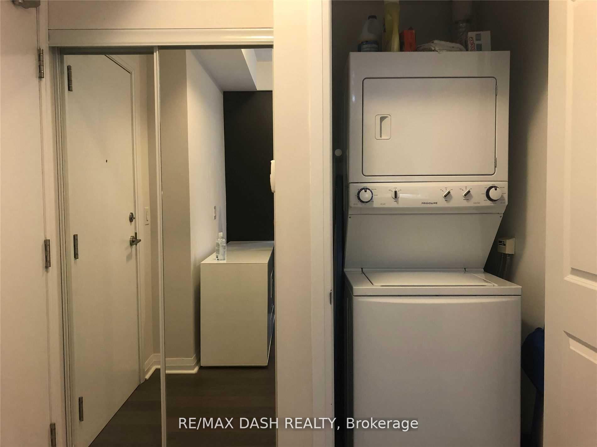 Photo 11 of Unit 711, 55 Oneida Crescent, Richmond Hill, Langstaff — HOMEH