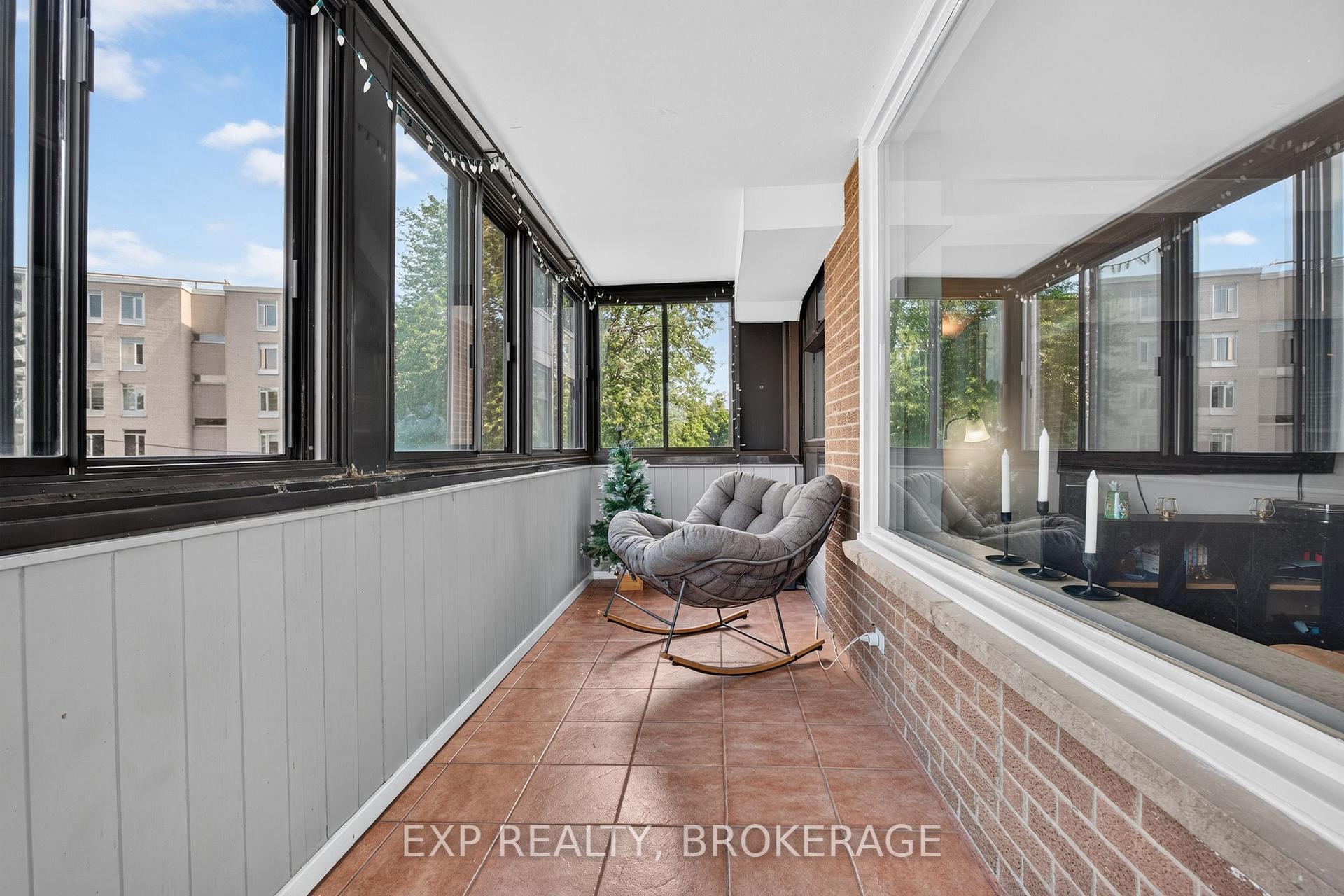 Photo 23 of Unit 202, 2 Mowat Avenue, Kingston, Central City West — HOMEH