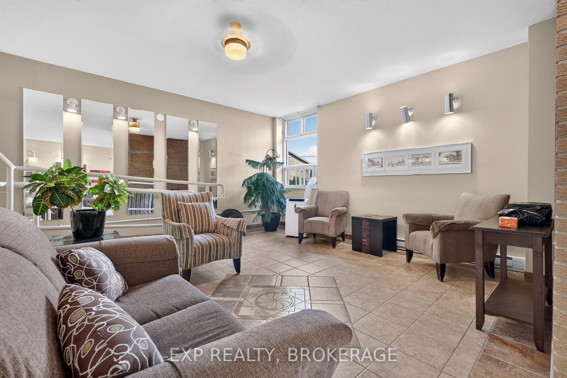 Photo 24 of Unit 202, 2 Mowat Avenue, Kingston, Central City West — HOMEH