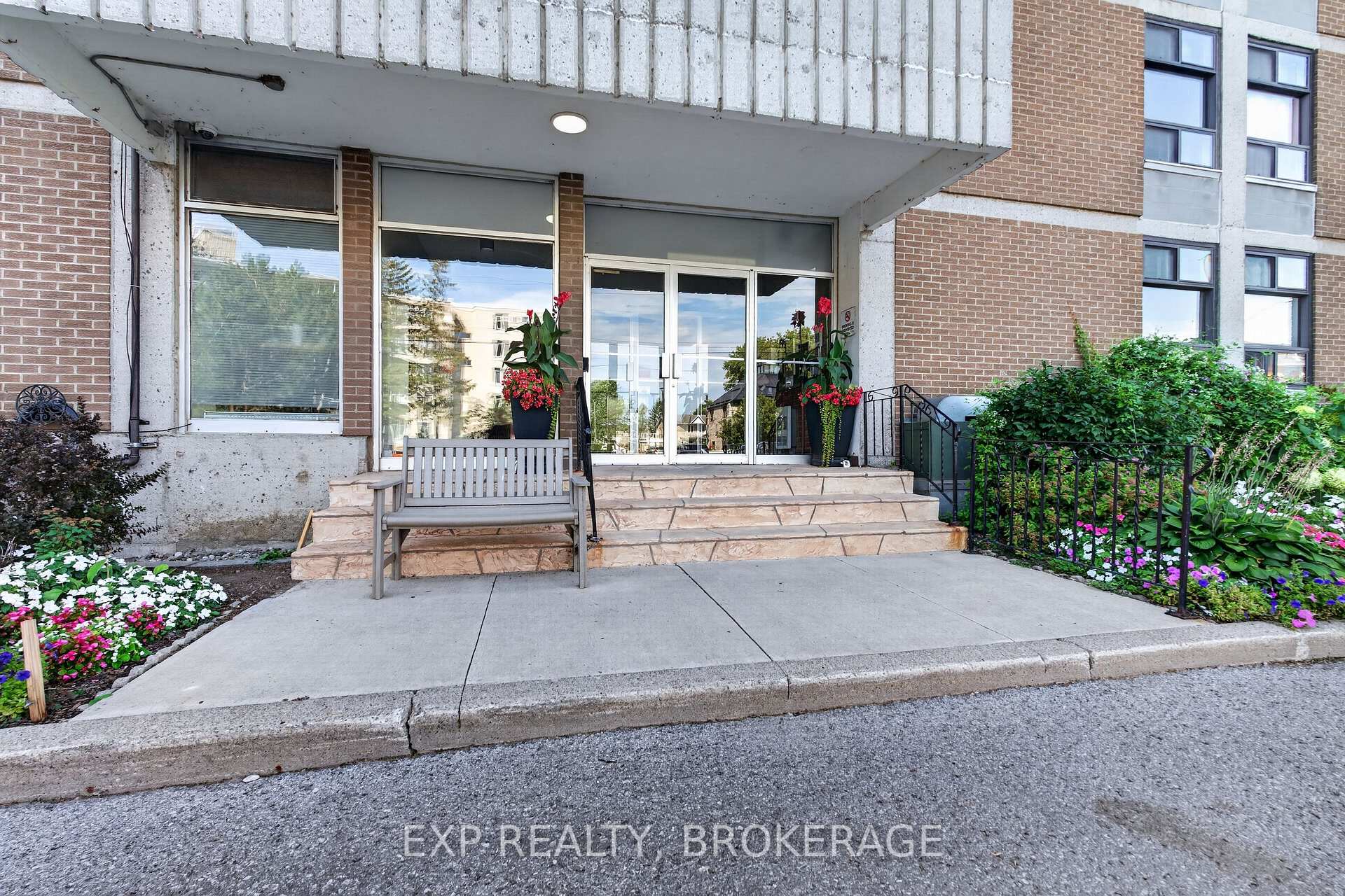 Photo 27 of Unit 202, 2 Mowat Avenue, Kingston, Central City West — HOMEH