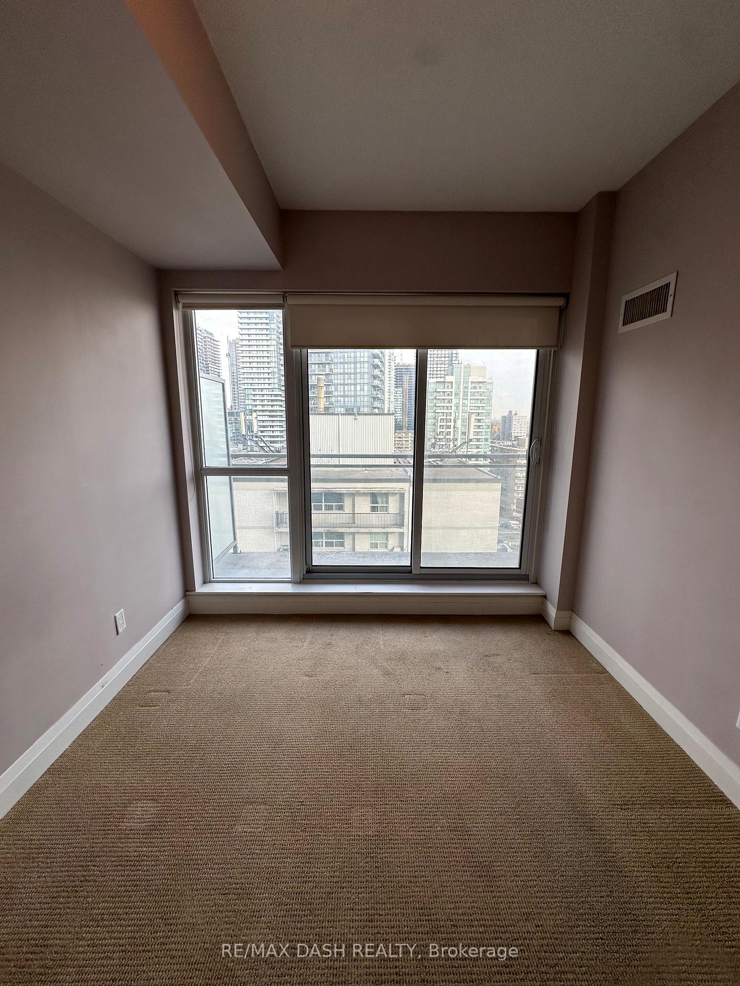 Photo 7 of Unit 1401, 83 Redpath Avenue, Toronto, Mount Pleasant West — HOMEH