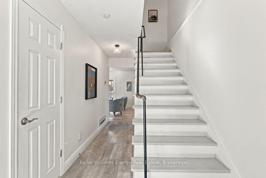 Photo 23 of 26 Carruthers Drive, Clarington, Bowmanville — HOMEH