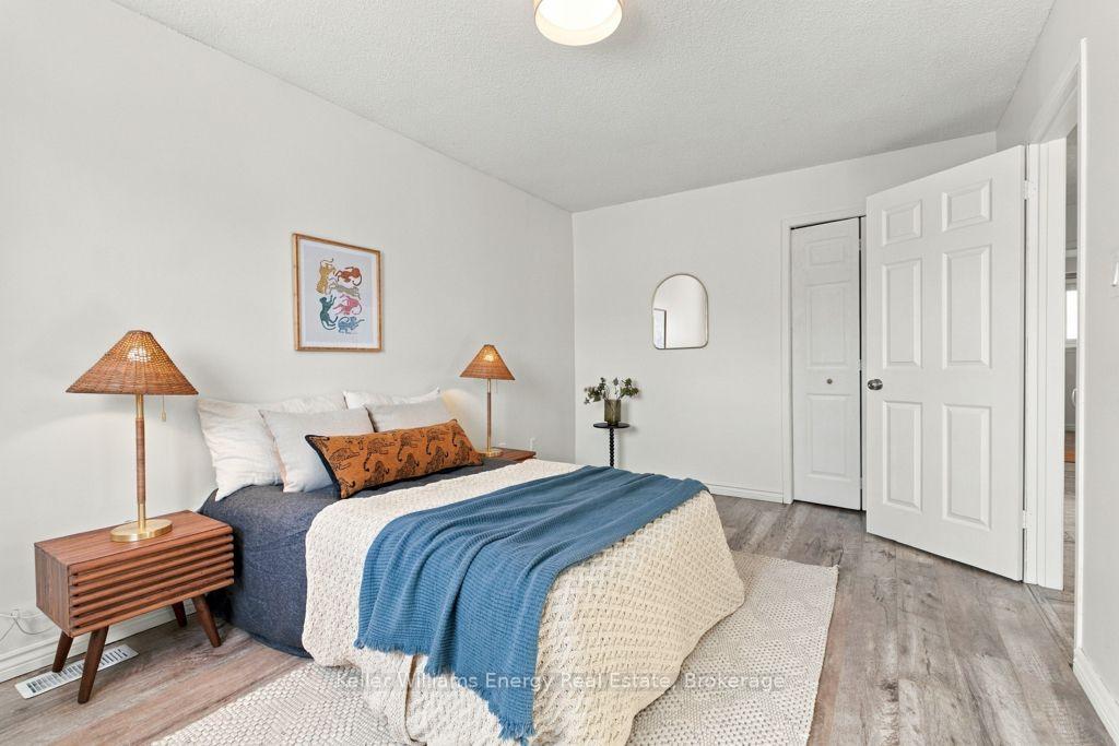 Photo 28 of 26 Carruthers Drive, Clarington, Bowmanville — HOMEH