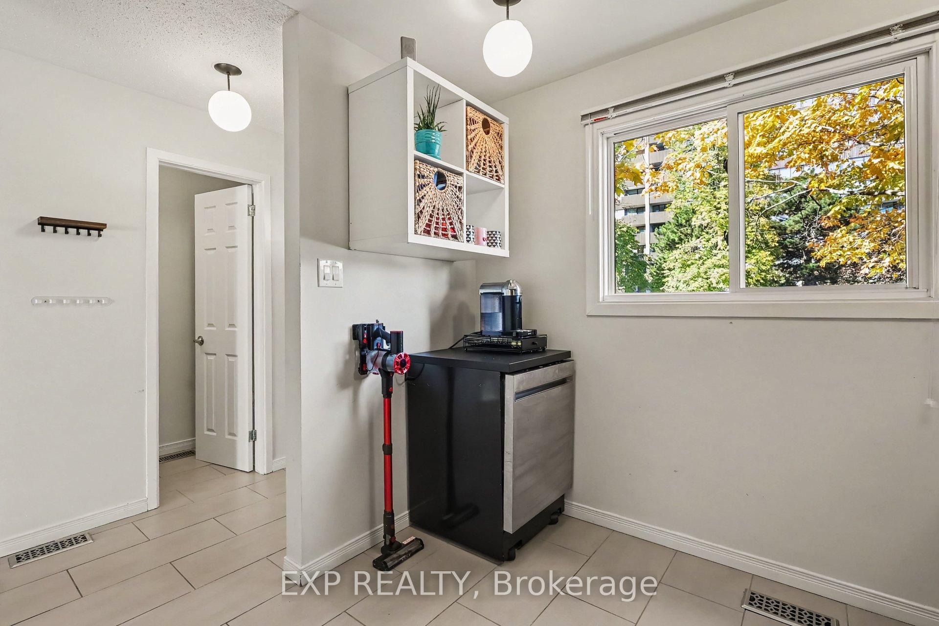 Photo 12 of 1290 Cahill Drive, Ottawa, South Keys — HOMEH
