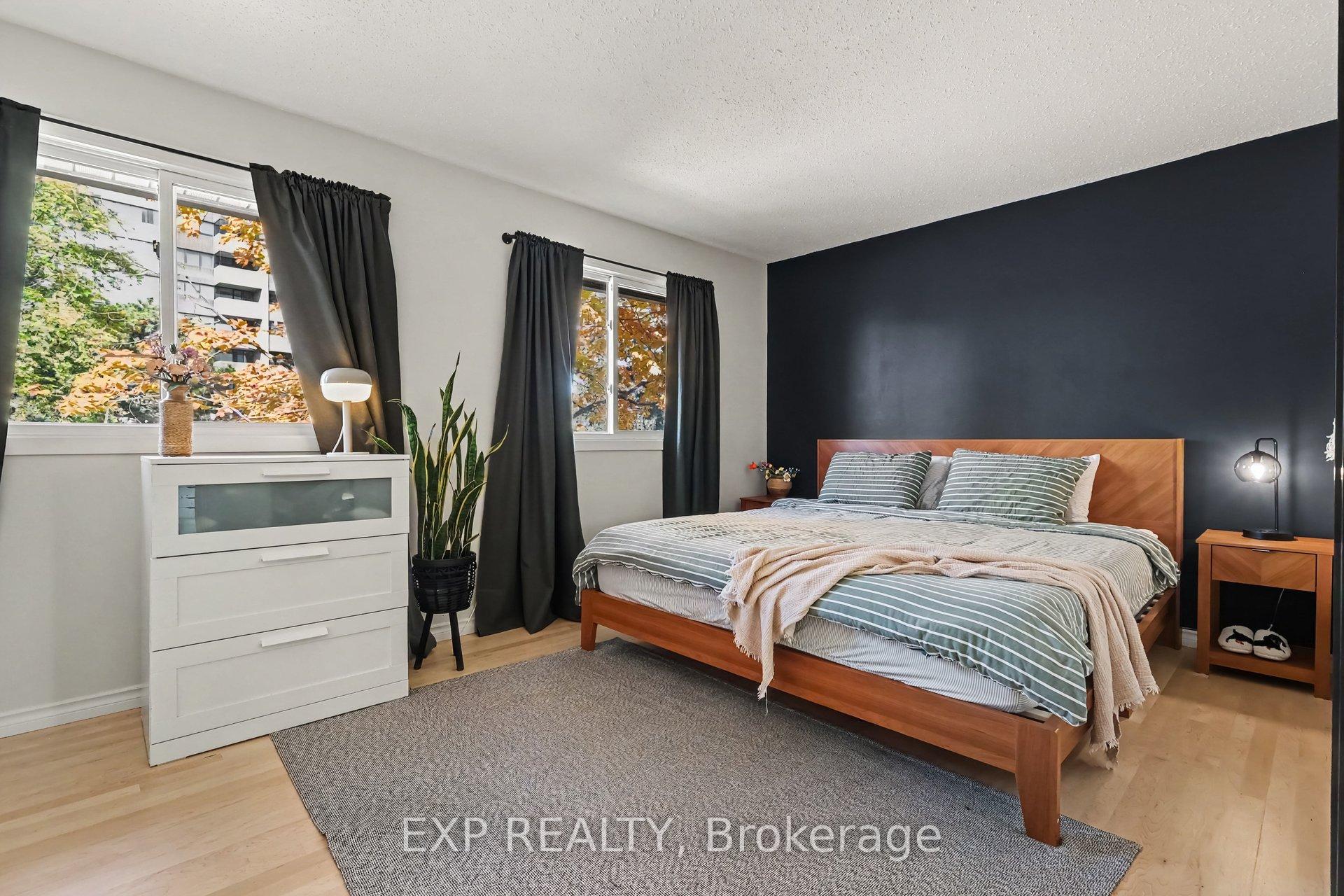 Photo 13 of 1290 Cahill Drive, Ottawa, South Keys — HOMEH