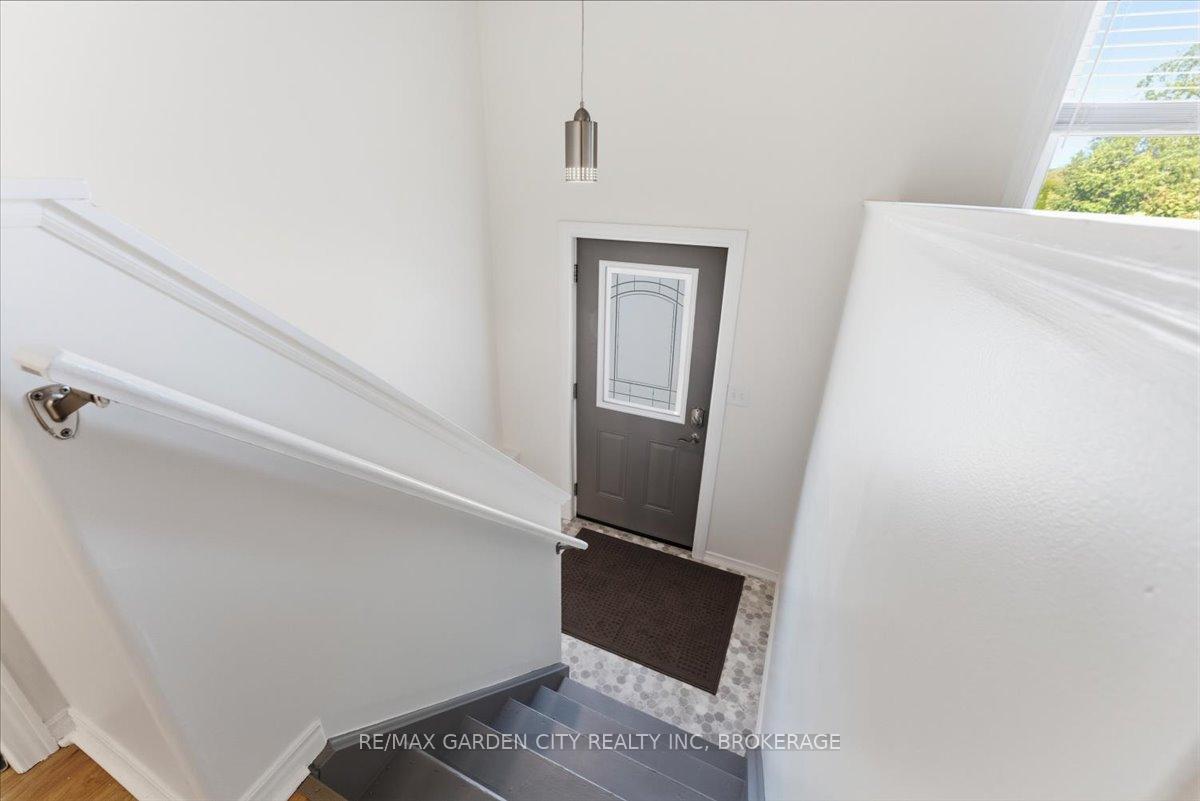 Photo 17 of 4 Fox Trail Drive, St. Catharines, Rykert/Vansickle — HOMEH