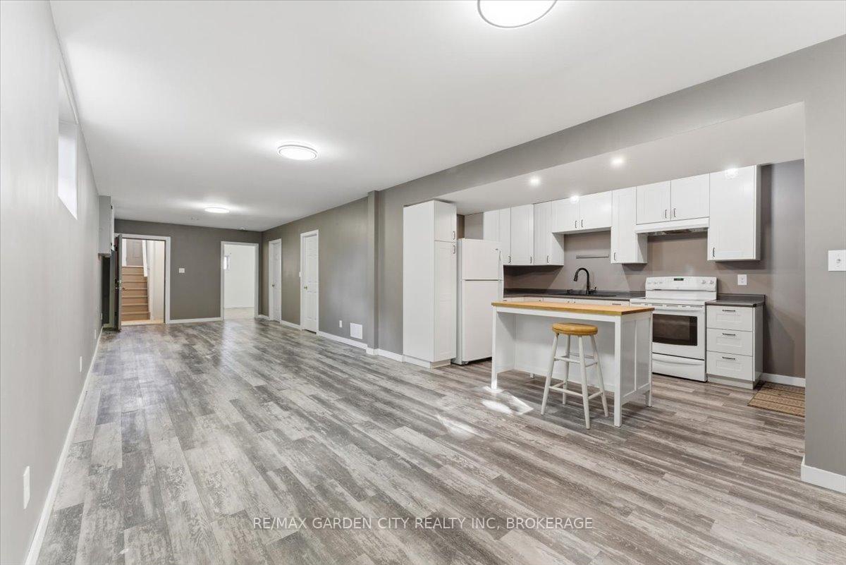Photo 22 of 4 Fox Trail Drive, St. Catharines, Rykert/Vansickle — HOMEH