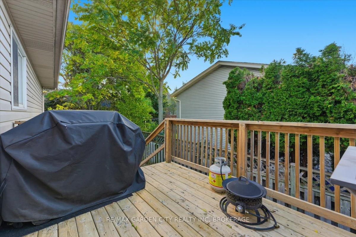 Photo 28 of 4 Fox Trail Drive, St. Catharines, Rykert/Vansickle — HOMEH