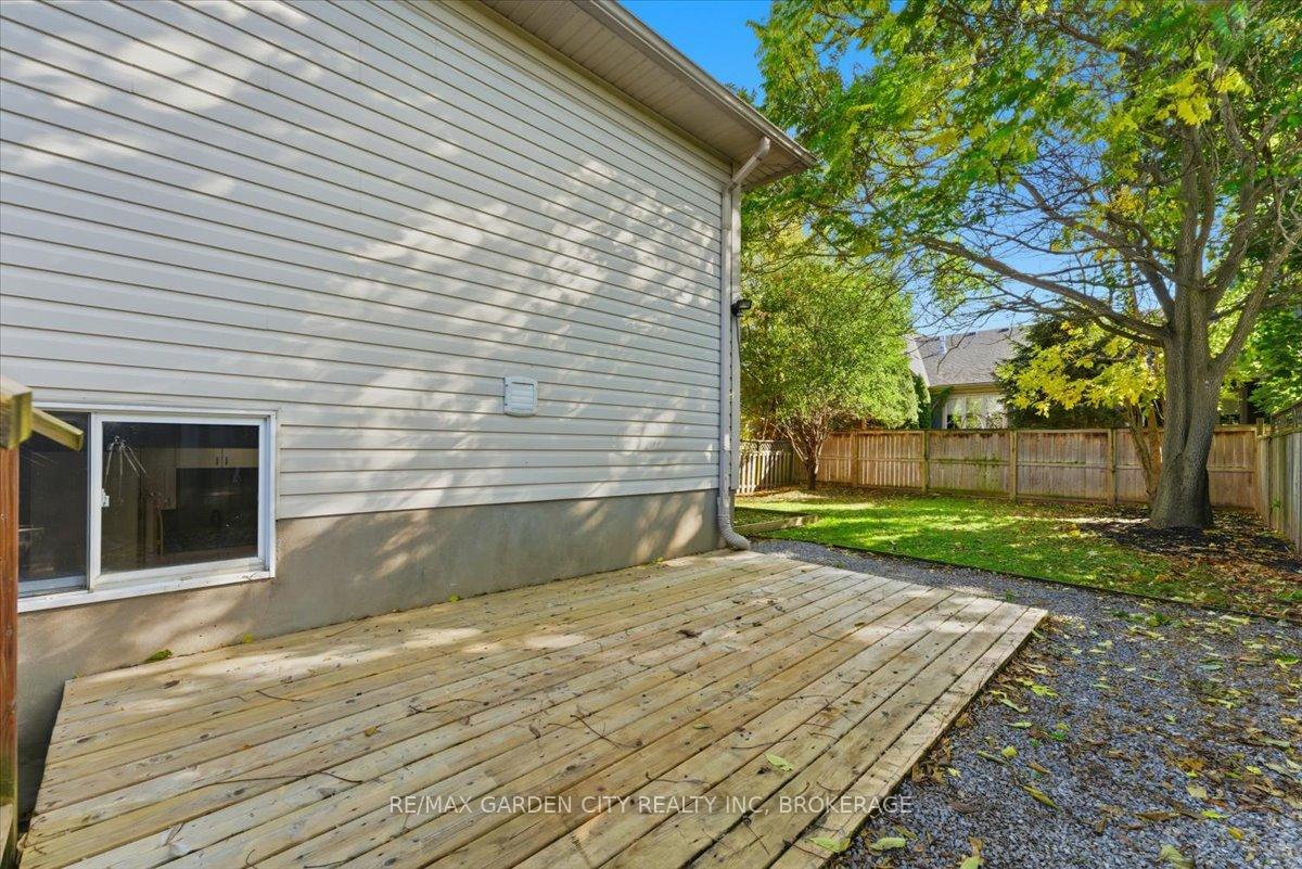 Photo 29 of 4 Fox Trail Drive, St. Catharines, Rykert/Vansickle — HOMEH