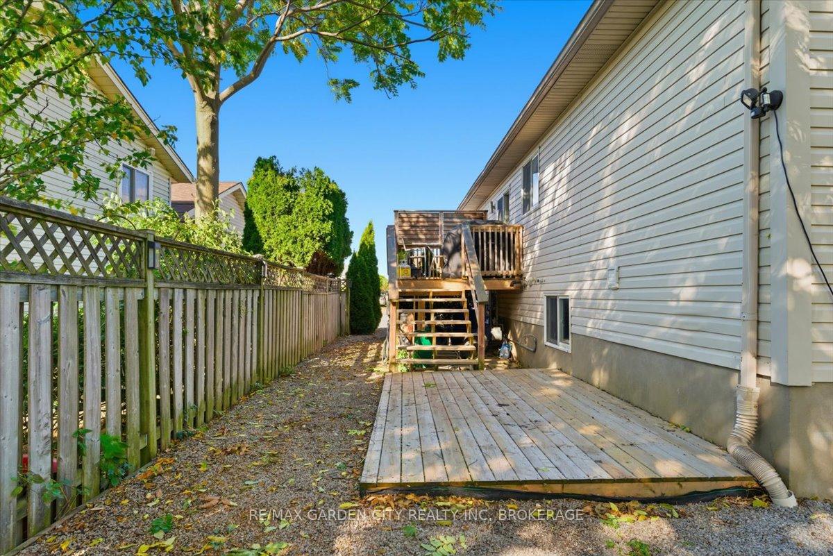 Photo 30 of 4 Fox Trail Drive, St. Catharines, Rykert/Vansickle — HOMEH